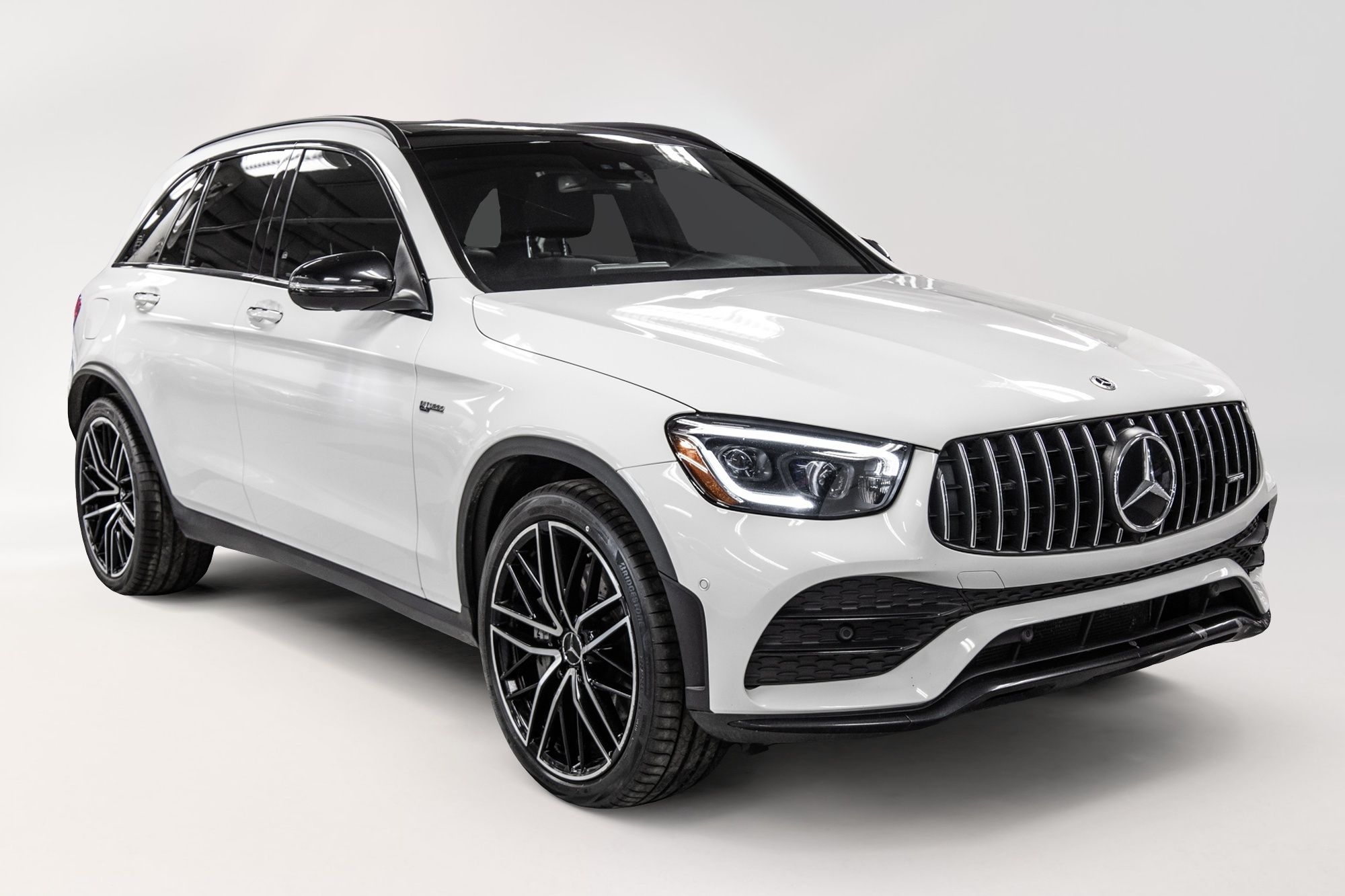2022 Mercedes-Benz GLC43 AMG in Dollard-des-Ormeaux, Quebec