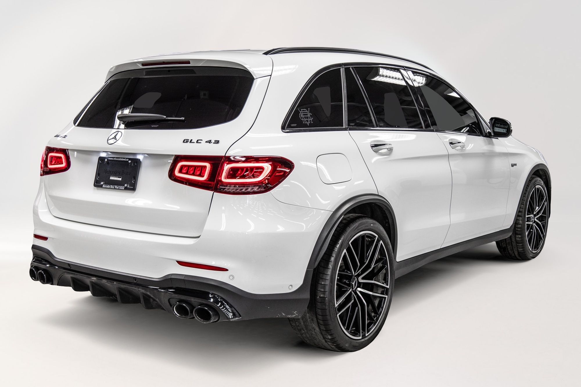 2022 Mercedes-Benz GLC43 AMG in Dollard-des-Ormeaux, Quebec