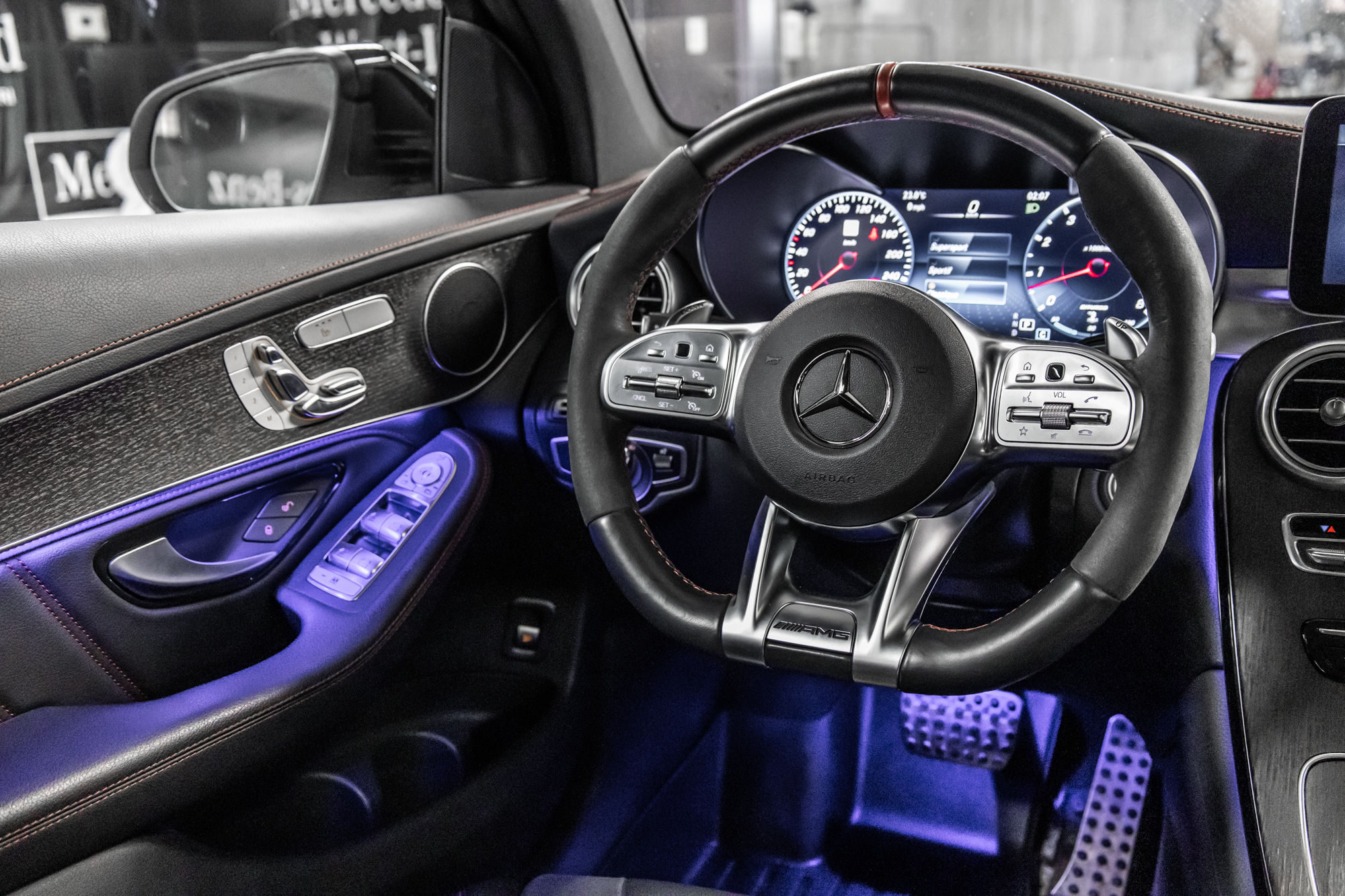2022 Mercedes-Benz GLC43 AMG in Dollard-des-Ormeaux, Quebec