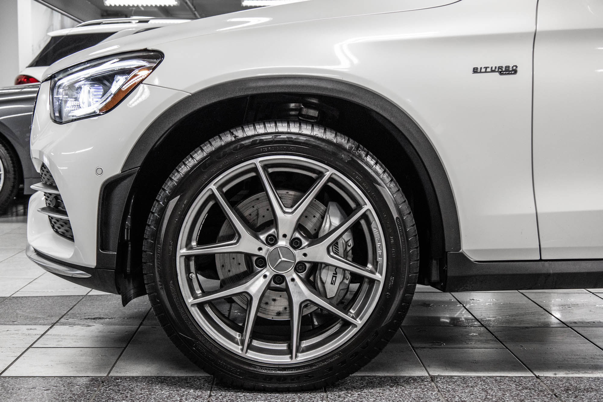 2022 Mercedes-Benz GLC43 AMG in Dollard-des-Ormeaux, Quebec