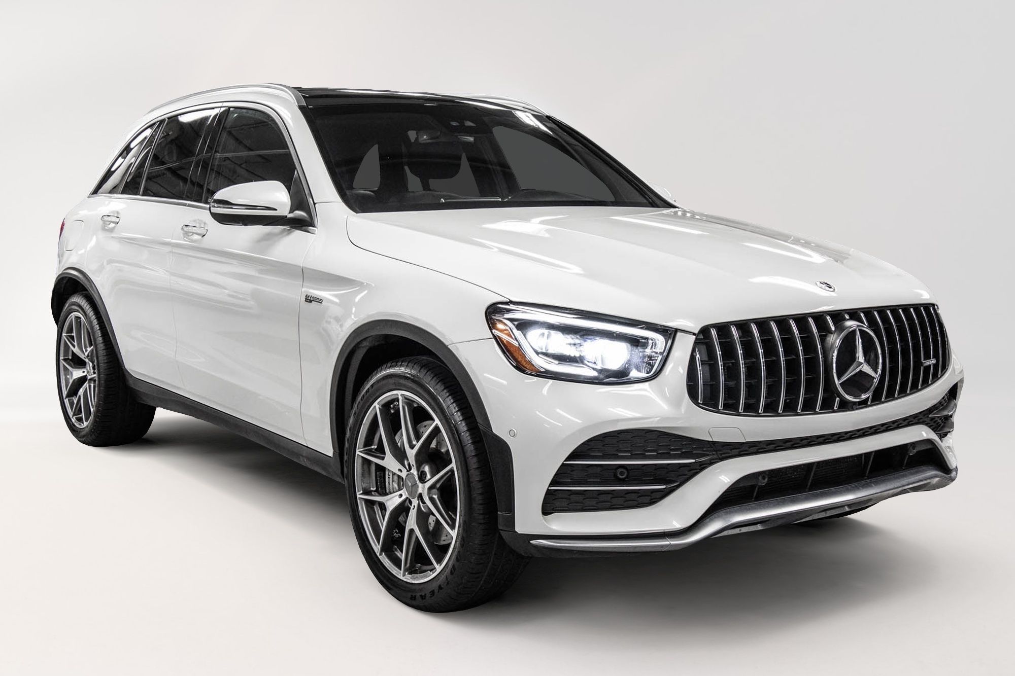 2022 Mercedes-Benz GLC43 AMG in Dollard-des-Ormeaux, Quebec