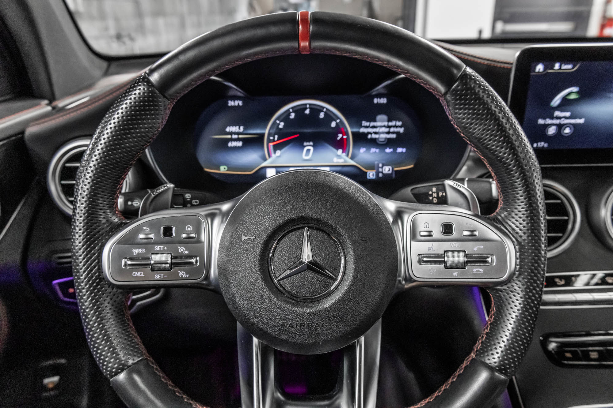 2022 Mercedes-Benz GLC43 AMG in Dollard-des-Ormeaux, Quebec