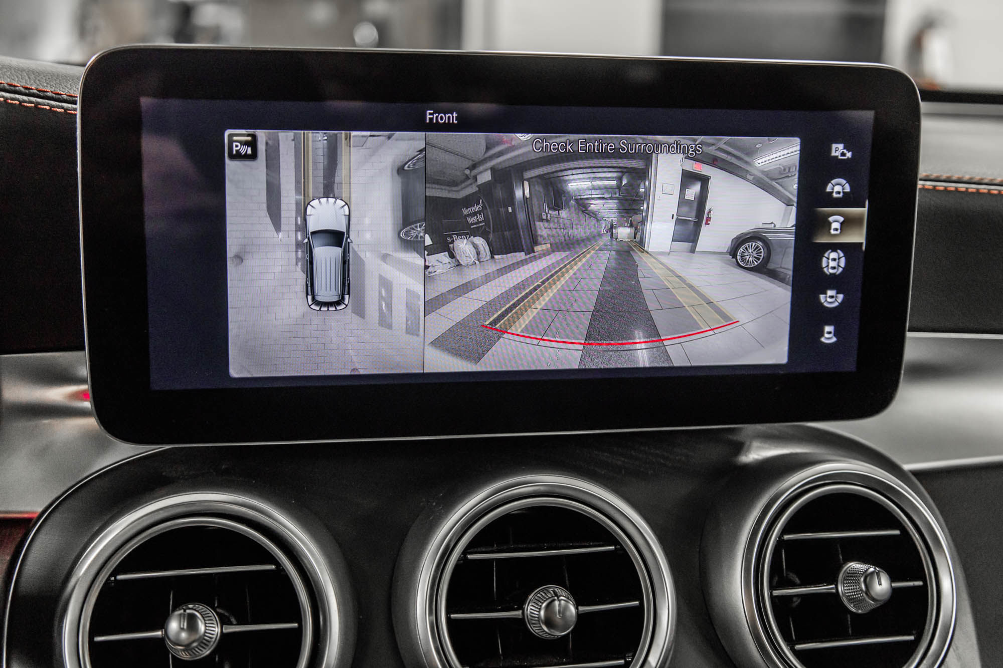 2022 Mercedes-Benz GLC43 AMG in Dollard-des-Ormeaux, Quebec