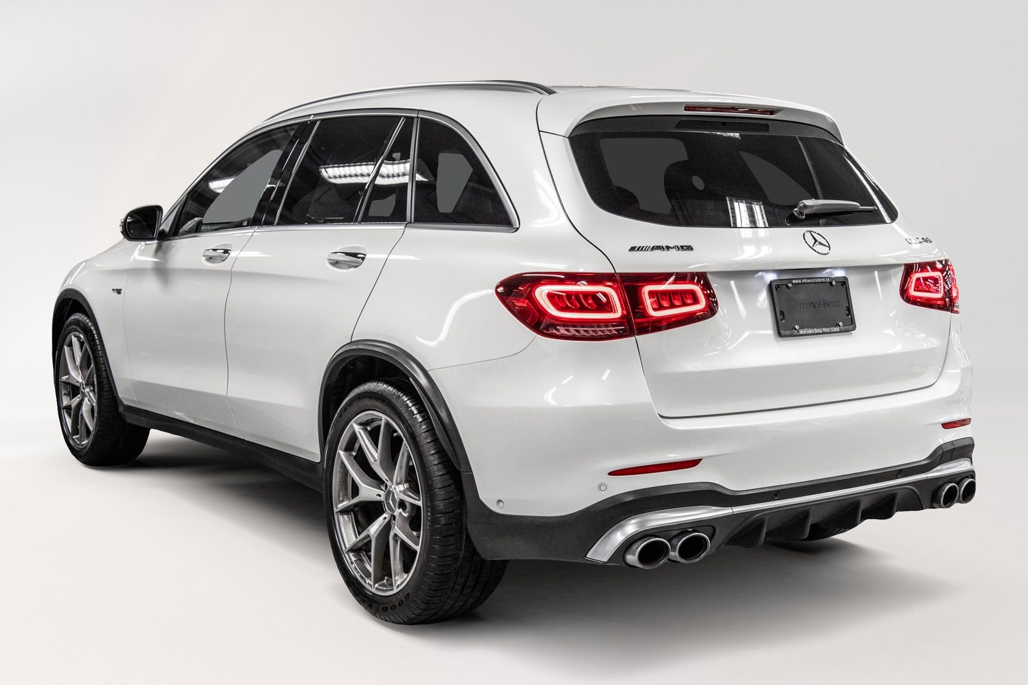 2022 Mercedes-Benz GLC43 AMG in Dollard-des-Ormeaux, Quebec