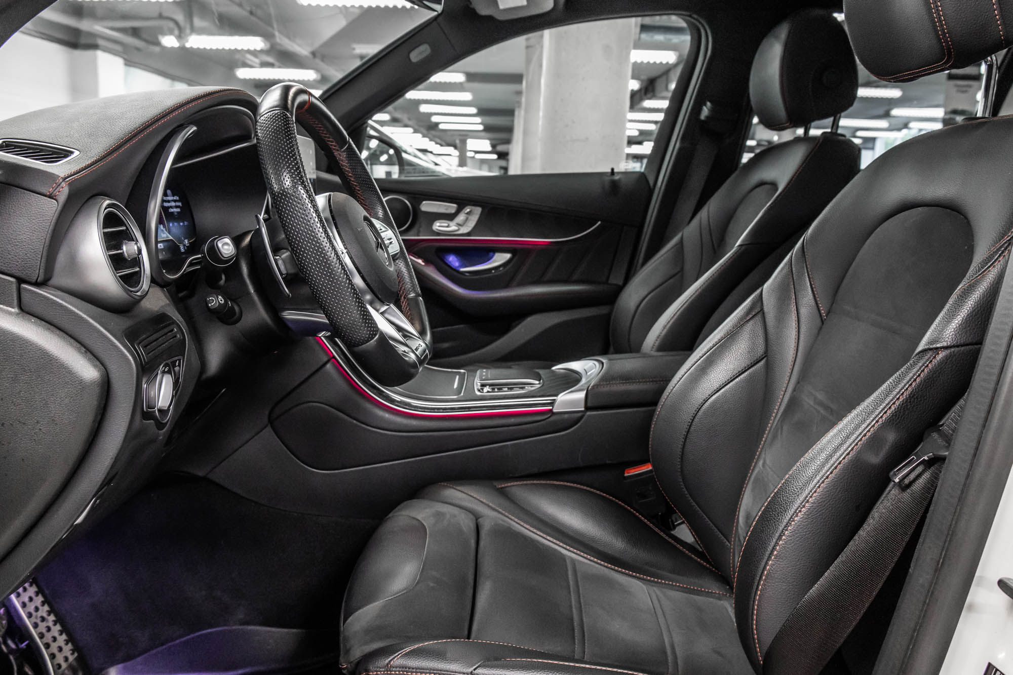 2022 Mercedes-Benz GLC43 AMG in Dollard-des-Ormeaux, Quebec