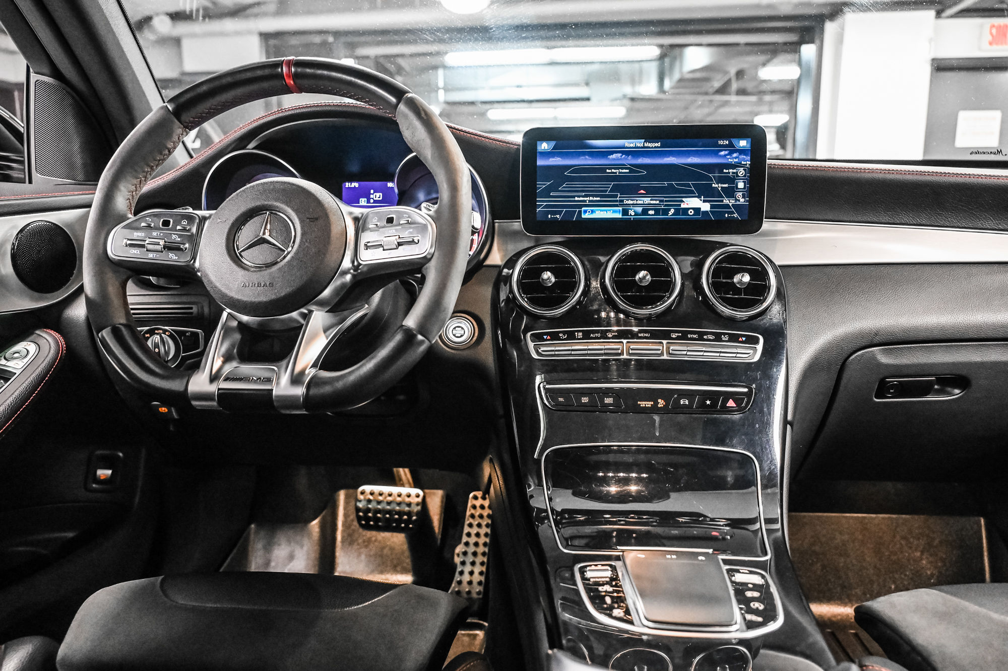 Mercedes-Benz GLC43 AMG  2023 à Dollard-des-Ormeaux, Québec