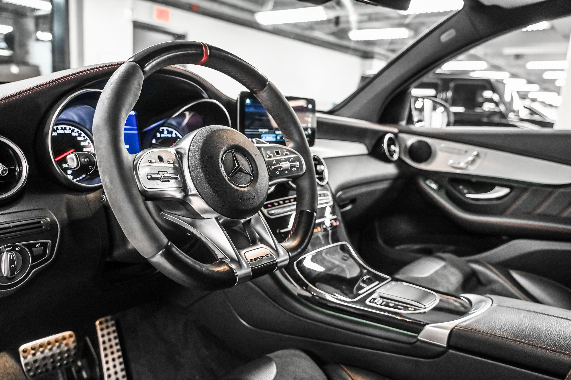 Mercedes-Benz GLC43 AMG  2023 à Dollard-des-Ormeaux, Québec