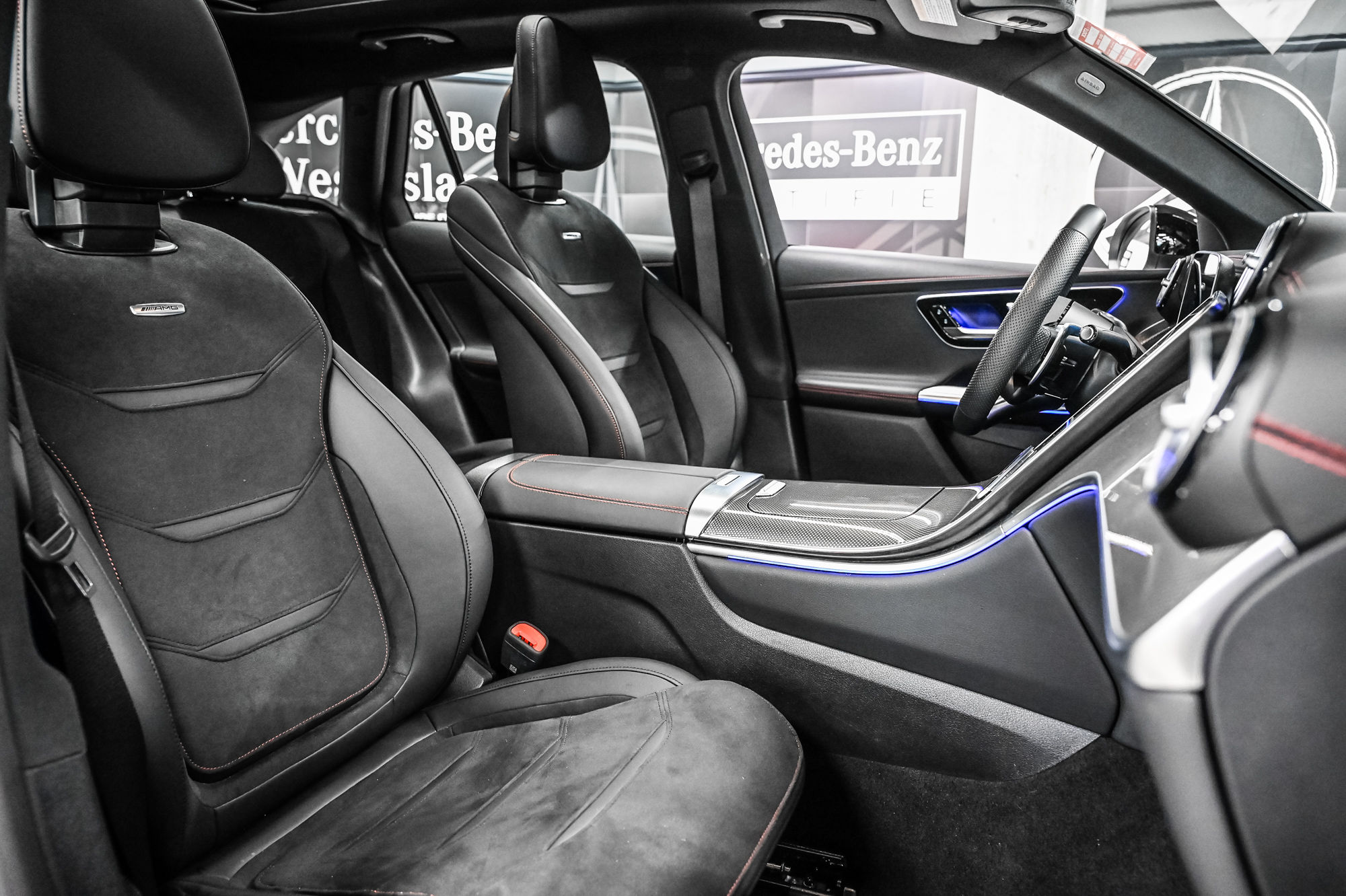 2024 Mercedes-Benz GLC43 AMG in Dollard-des-Ormeaux, Quebec