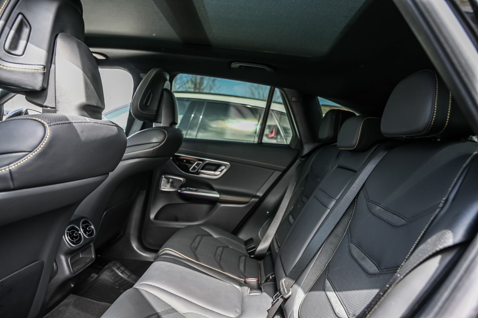 Mercedes-Benz GLC63 AMG  2025 à Dollard-des-Ormeaux, Québec