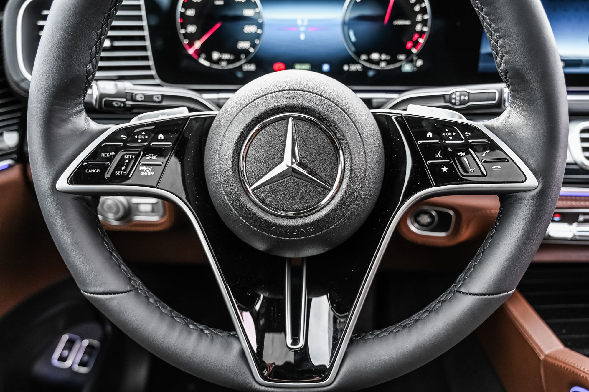 Mercedes-Benz GLE Plug-in Hybrid  2026