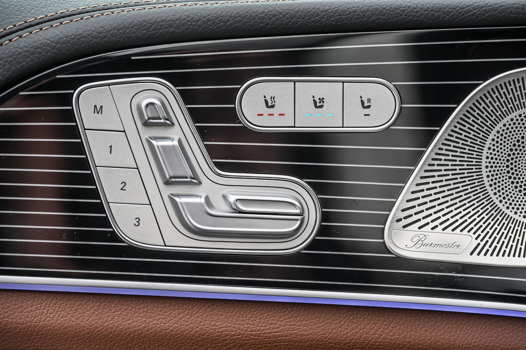 Mercedes-Benz GLE Plug-in Hybrid  2026