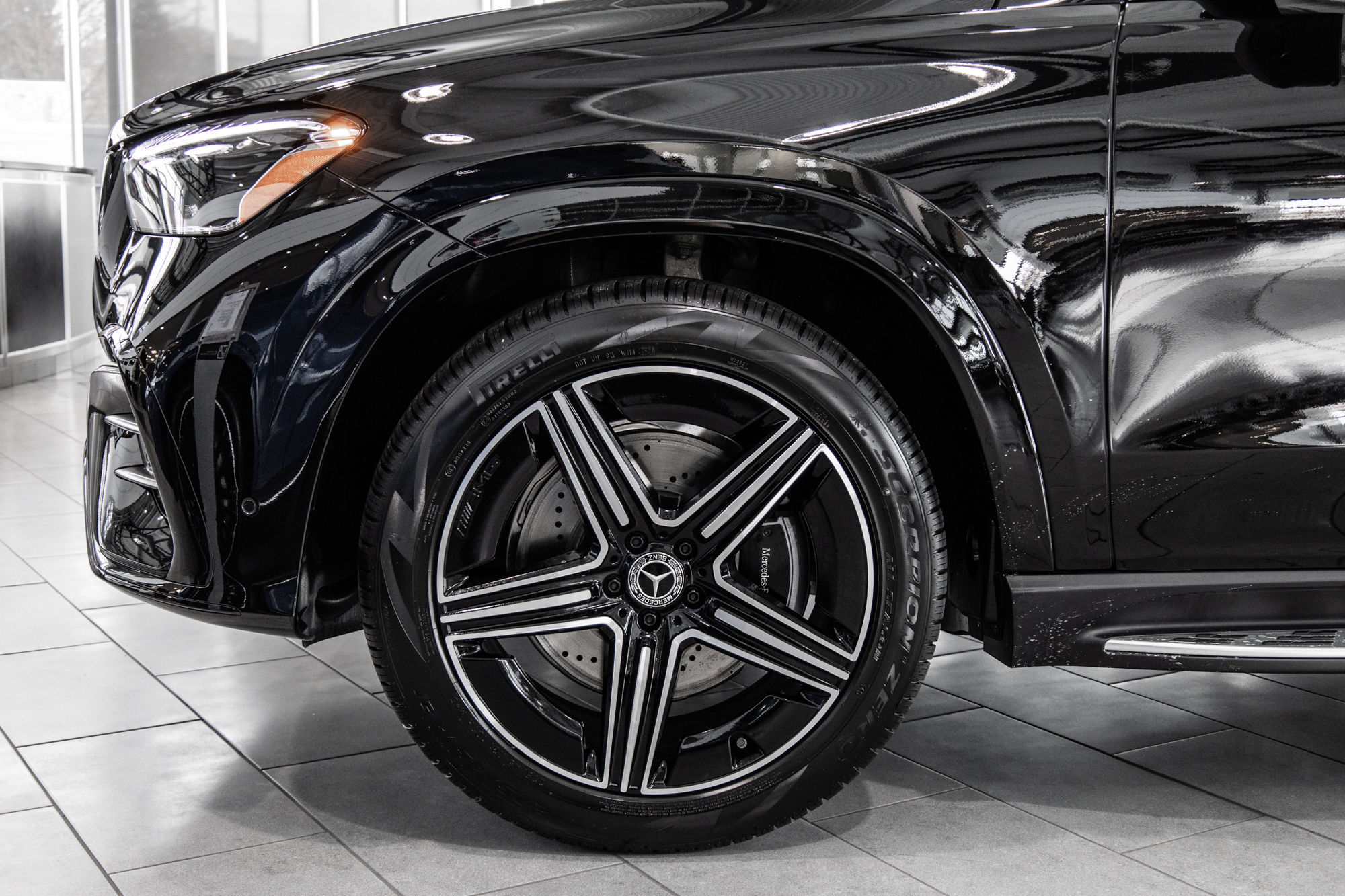2025 Mercedes-Benz GLE in Dollard-des-Ormeaux, Quebec