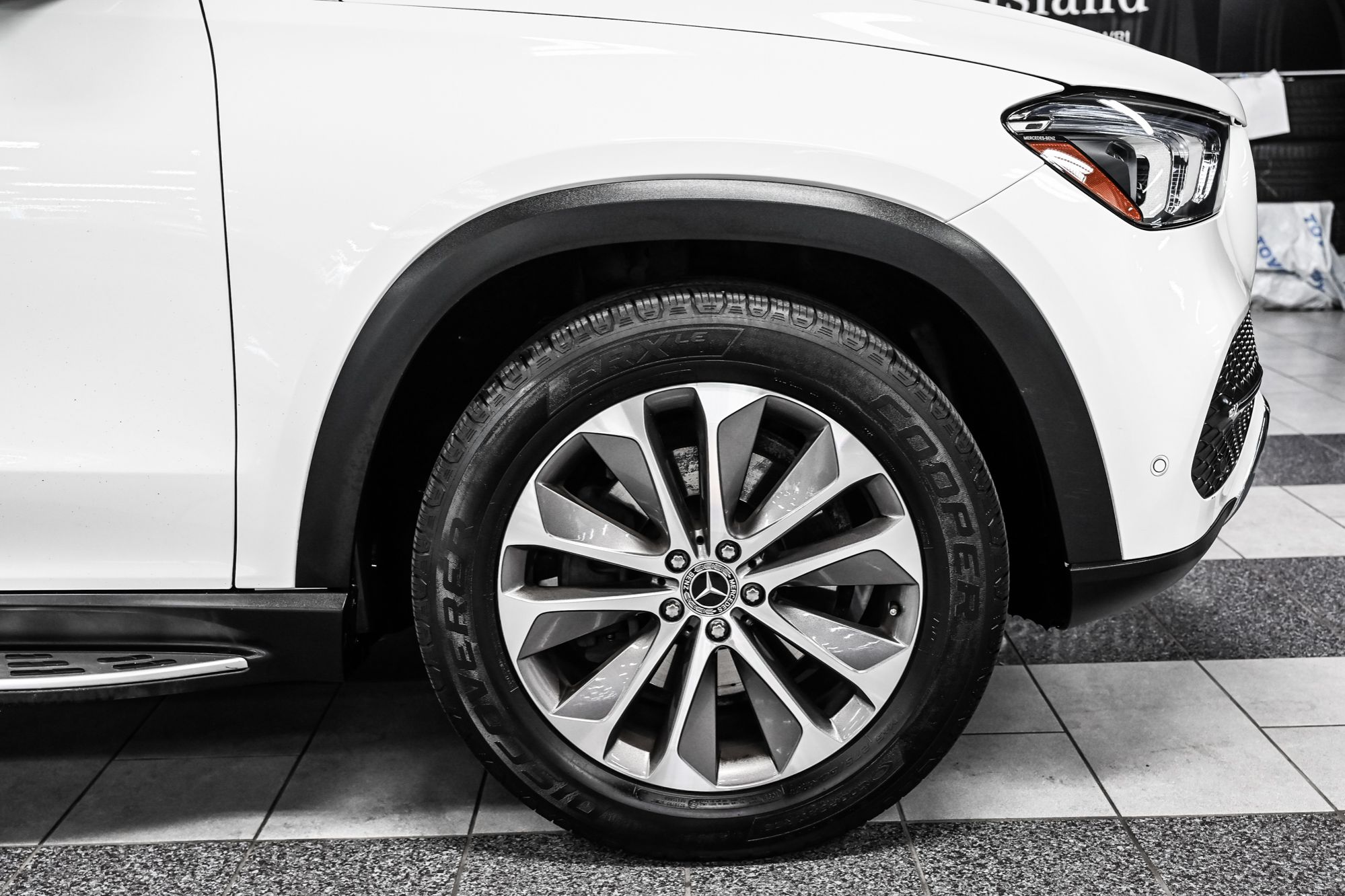 Mercedes-Benz GLE350  2023 à Dollard-des-Ormeaux, Québec