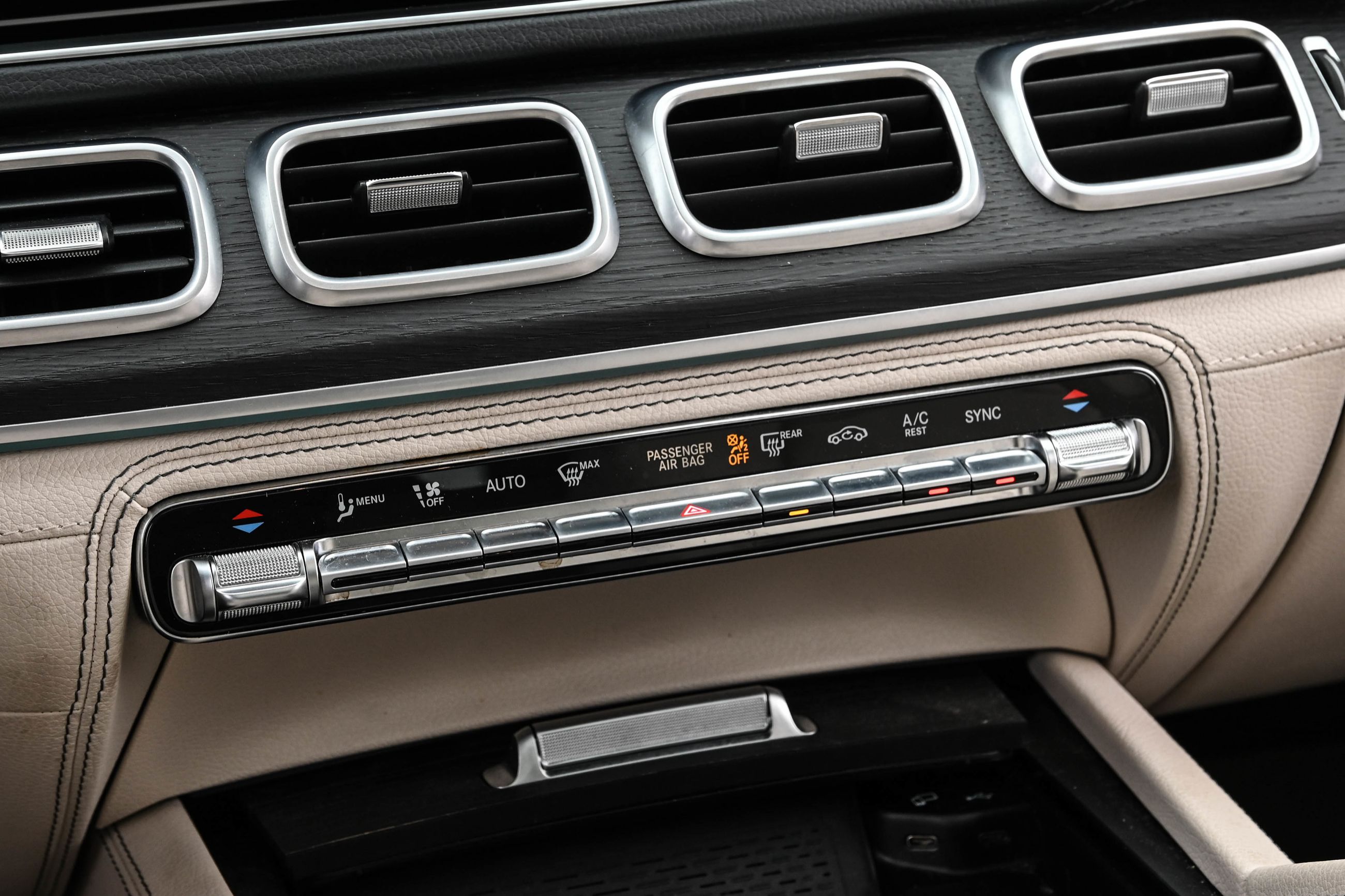 Mercedes-Benz GLE450  2023