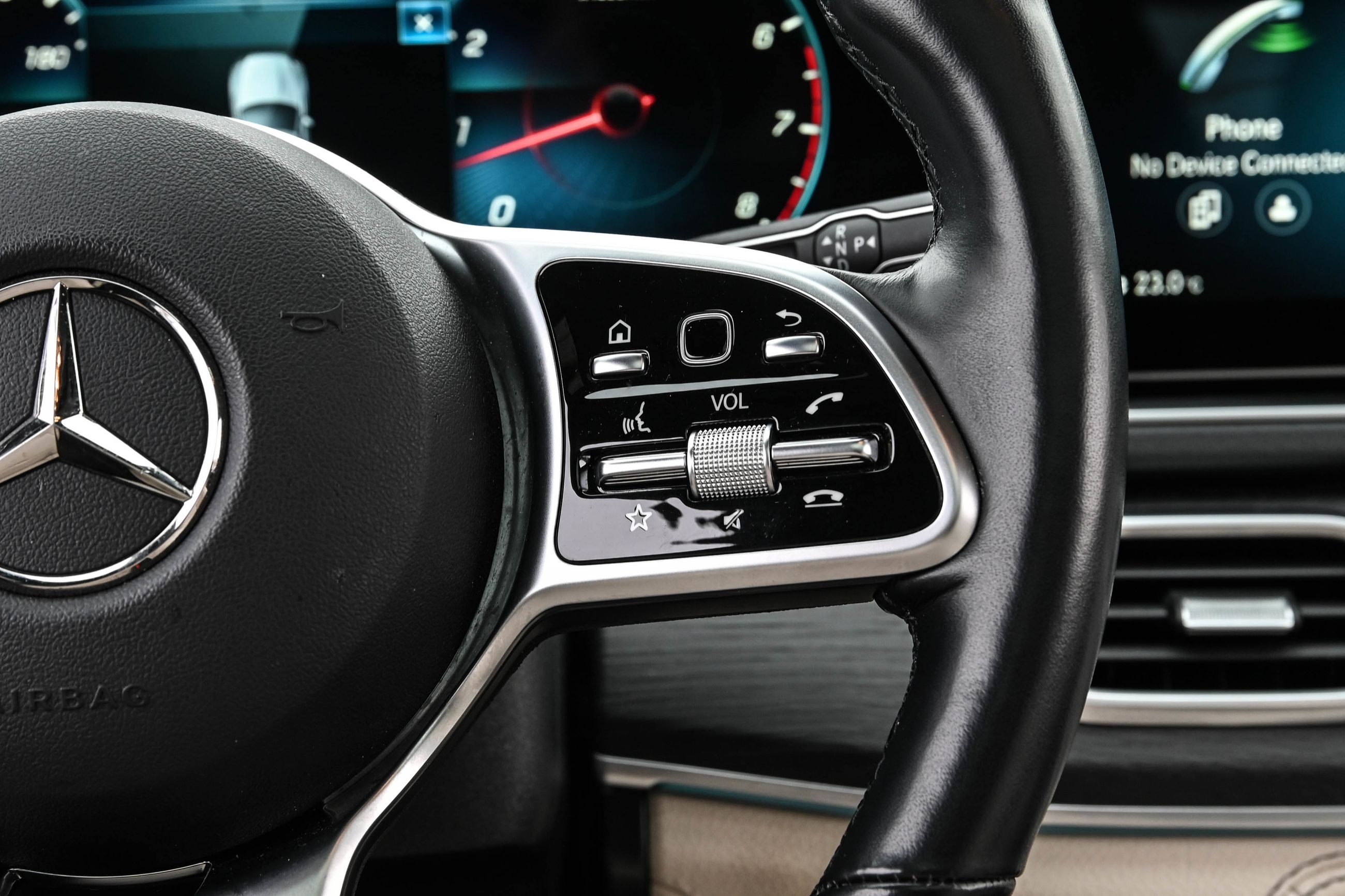 Mercedes-Benz GLE450  2023