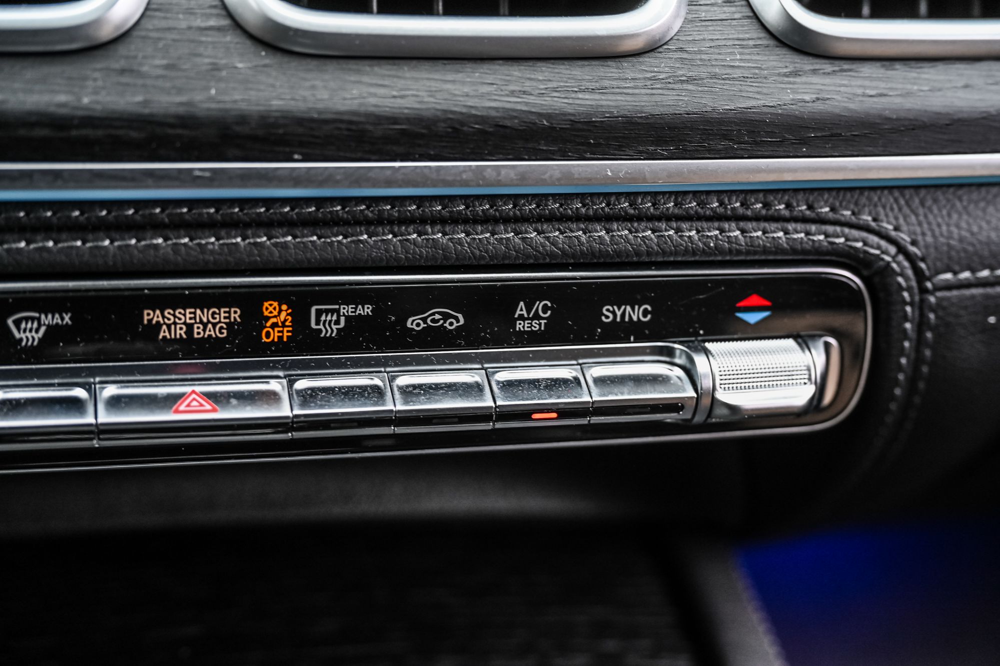 2025 Mercedes-Benz GLE450 in Dollard-des-Ormeaux, Quebec