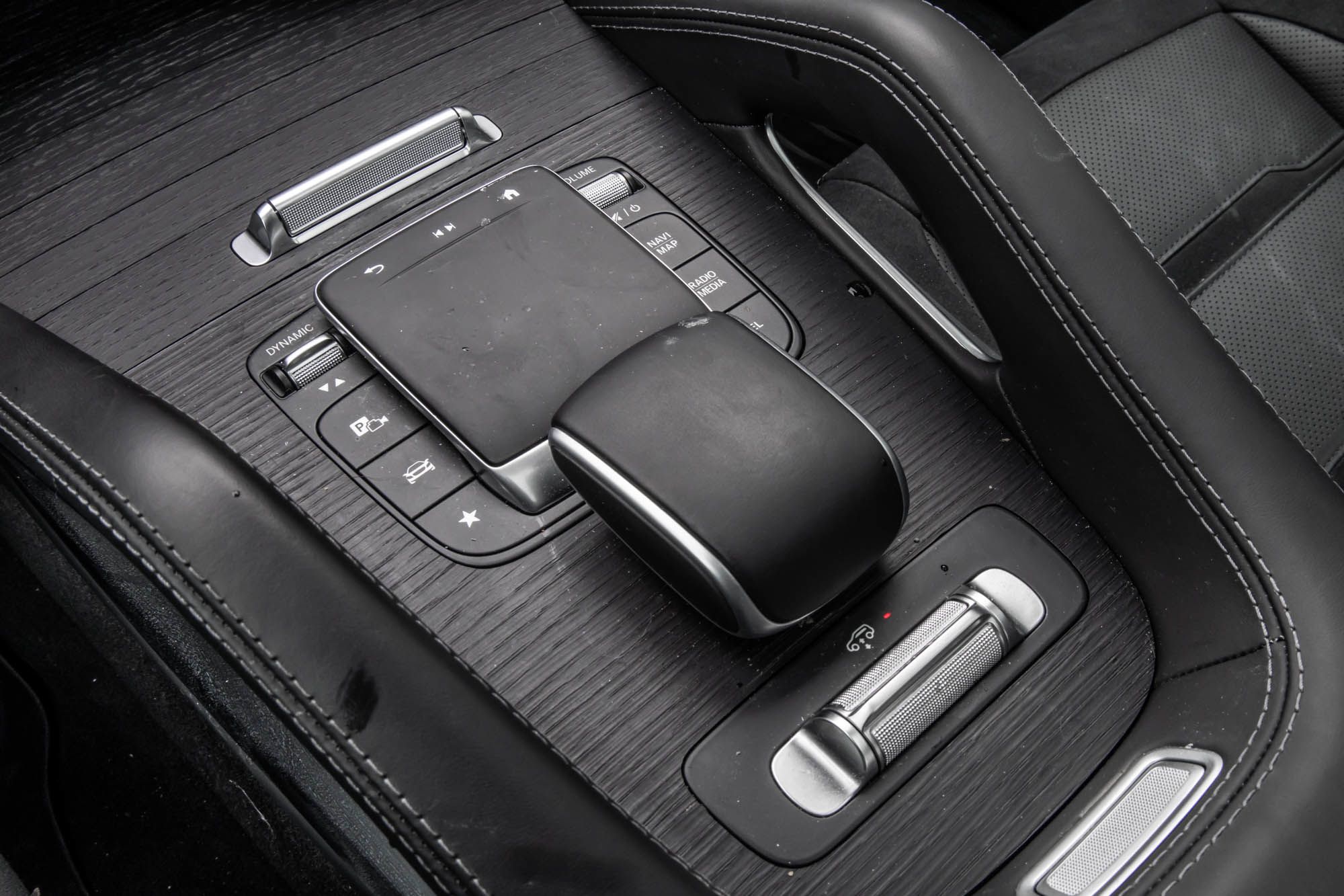 Mercedes-Benz GLE53  2024