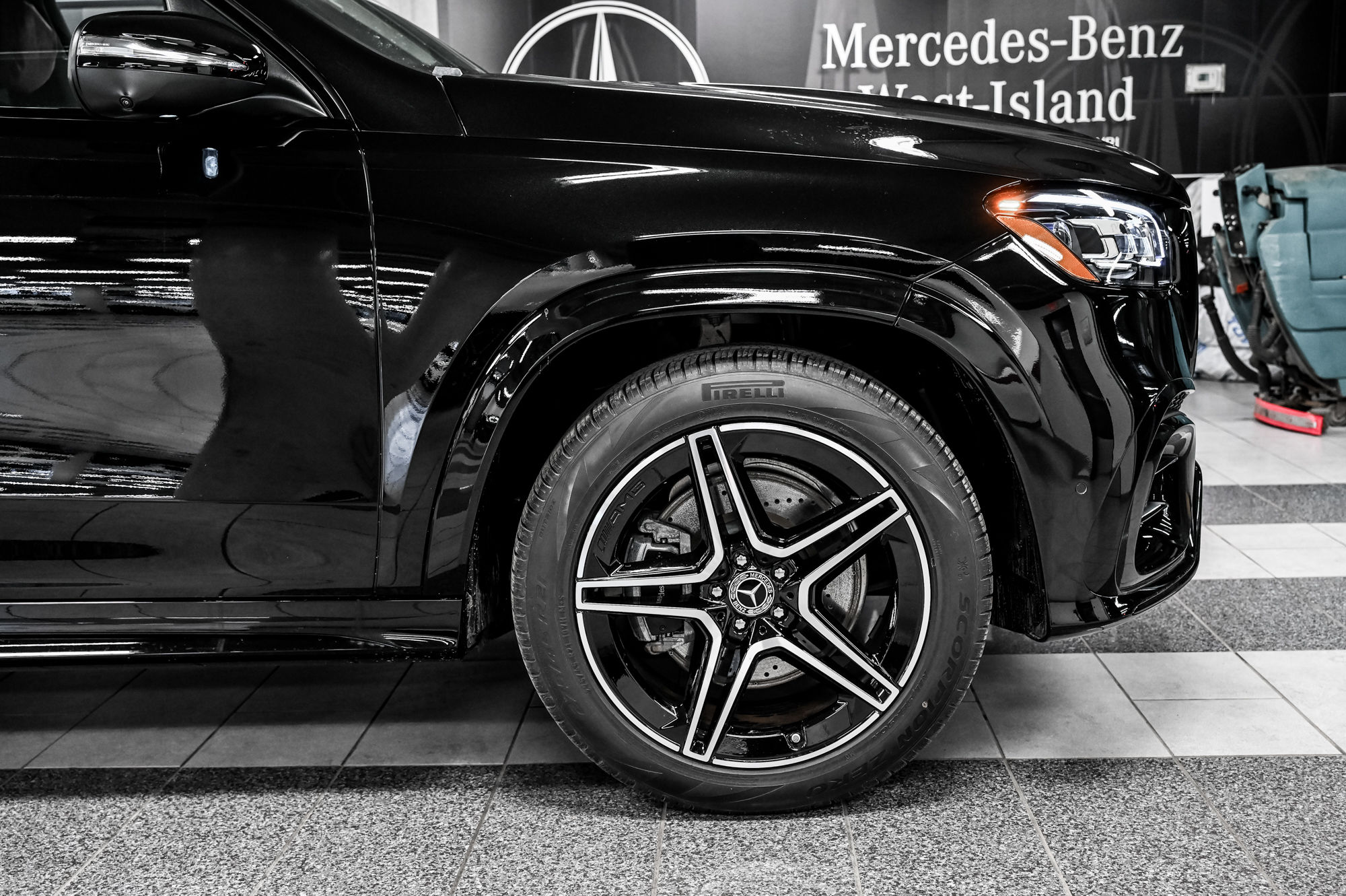 2025 Mercedes-Benz GLS in Dollard-des-Ormeaux, Quebec