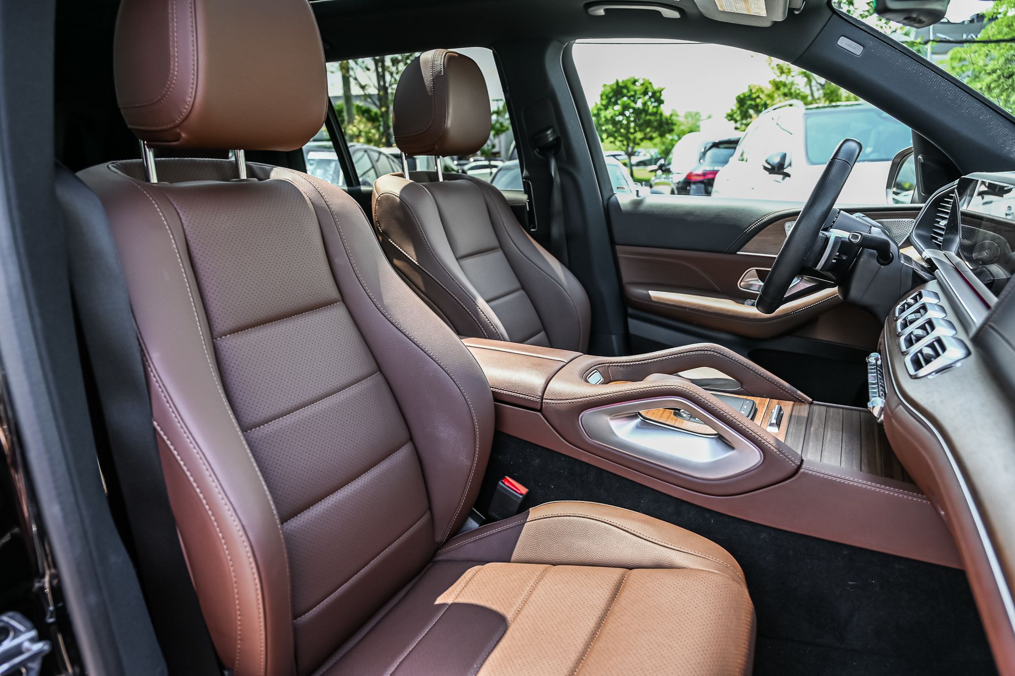 2025 Mercedes-Benz GLS450