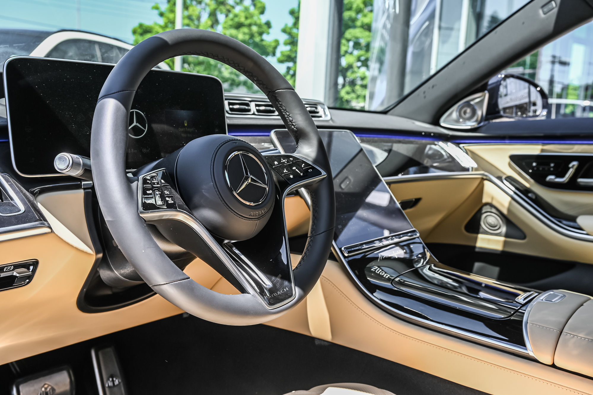Mercedes-Benz Maybach S-Class  2024 à Dollard-des-Ormeaux, Québec