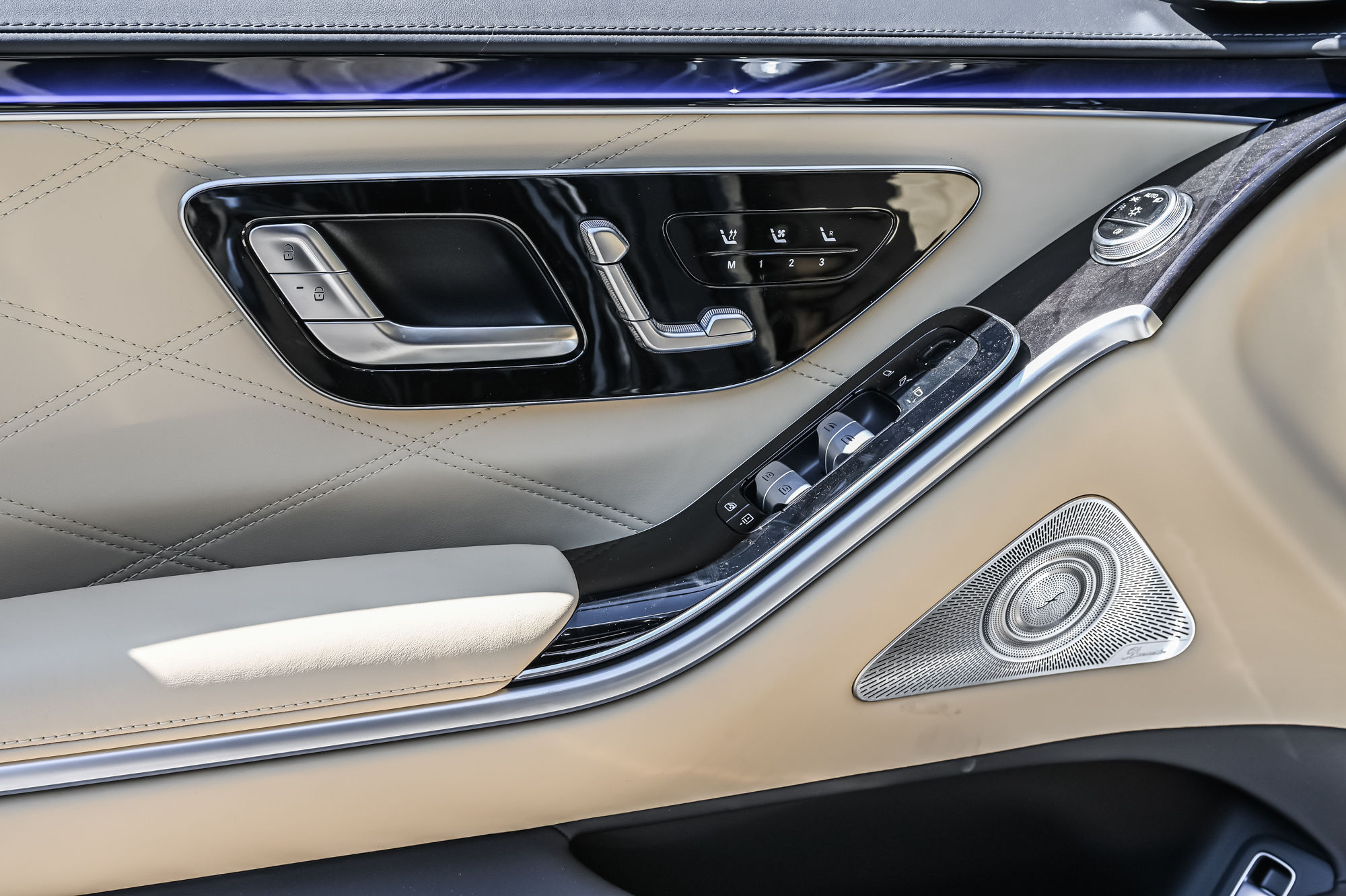 Mercedes-Benz Maybach S-Class  2024 à Dollard-des-Ormeaux, Québec