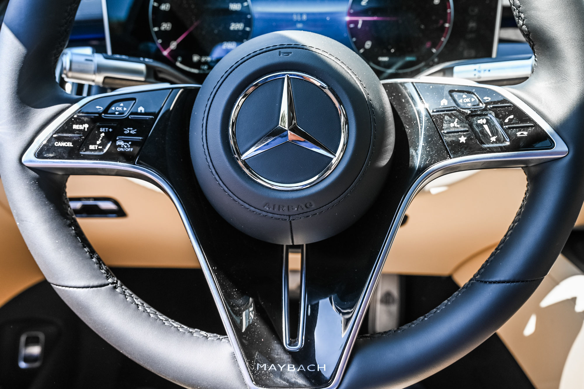 Mercedes-Benz Maybach S-Class  2024 à Dollard-des-Ormeaux, Québec