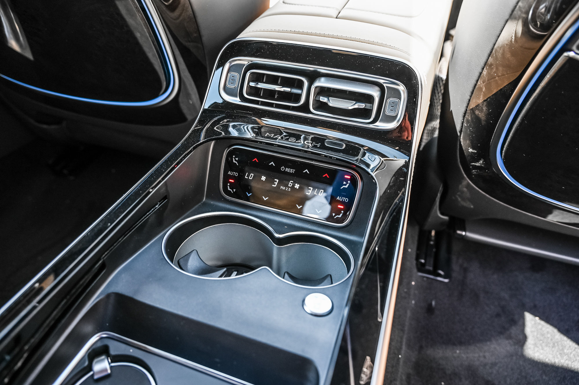 Mercedes-Benz Maybach S-Class  2024 à Dollard-des-Ormeaux, Québec