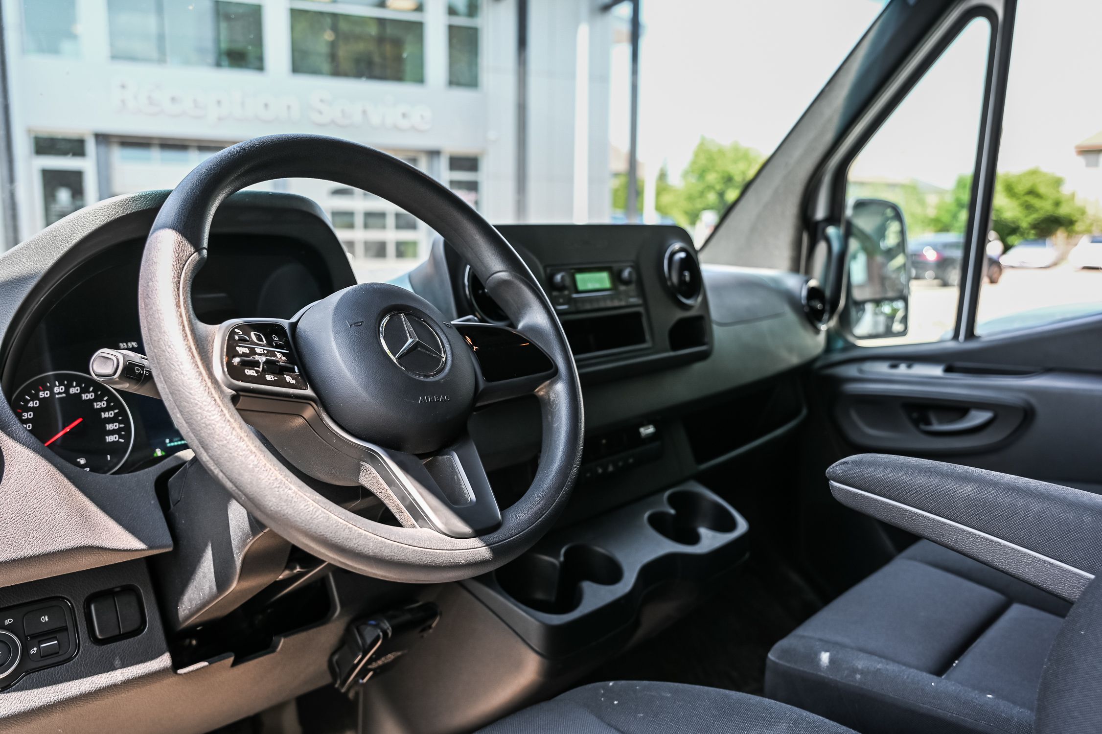 Mercedes-Benz Sprinter 2500 Cargo 144  2023