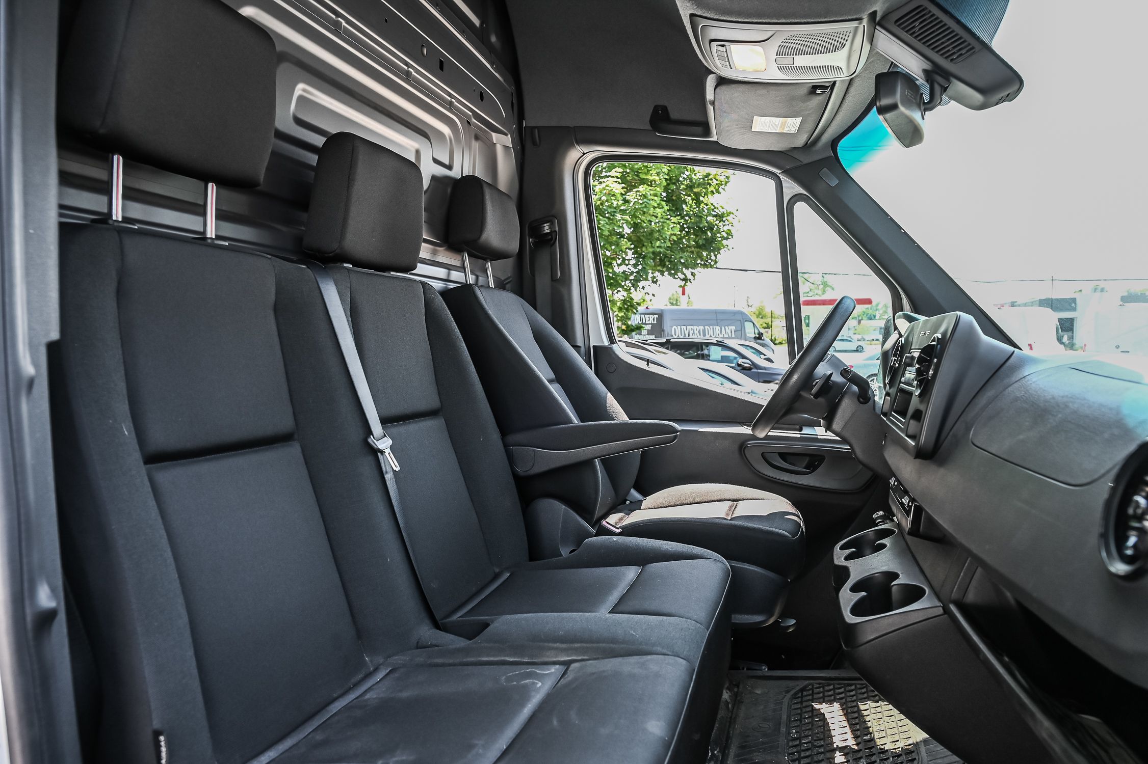 Mercedes-Benz Sprinter 2500 Cargo 144  2023