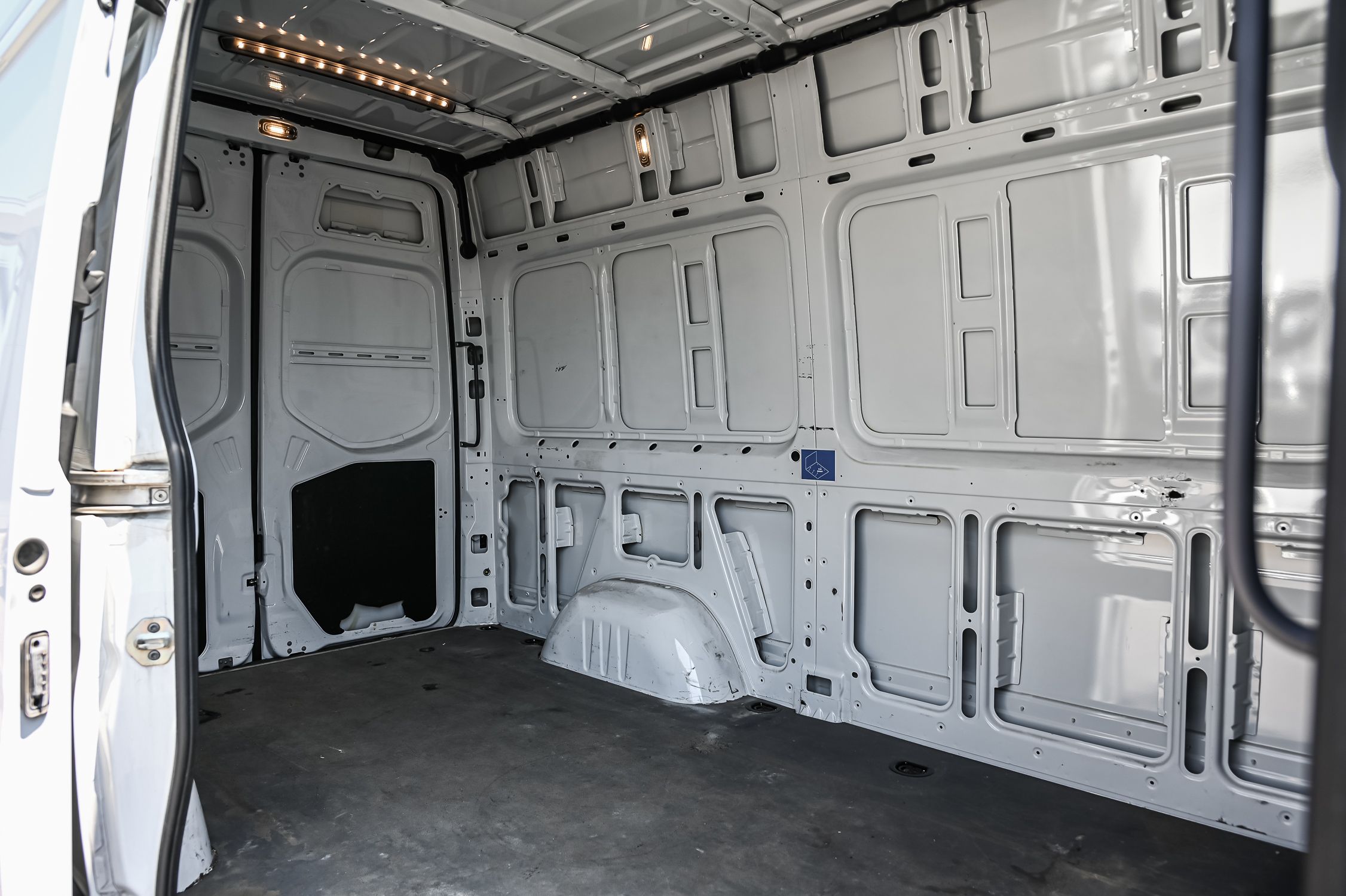 Mercedes-Benz Sprinter 2500 Cargo 144  2023
