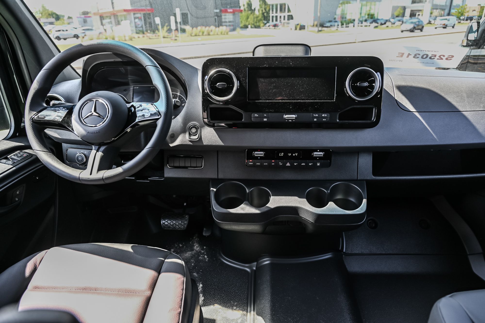2025 Mercedes-Benz Sprinter 2500