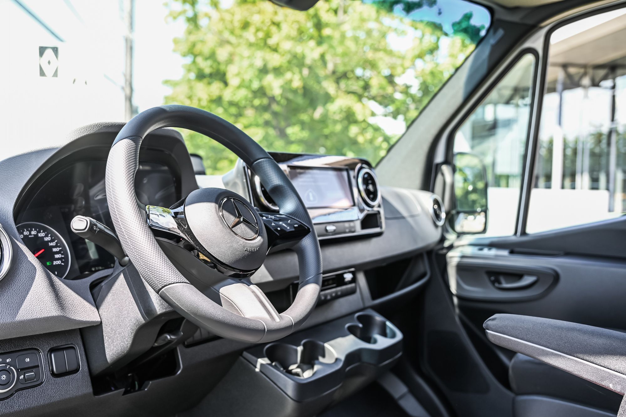 Mercedes-Benz Sprinter 2500  2025