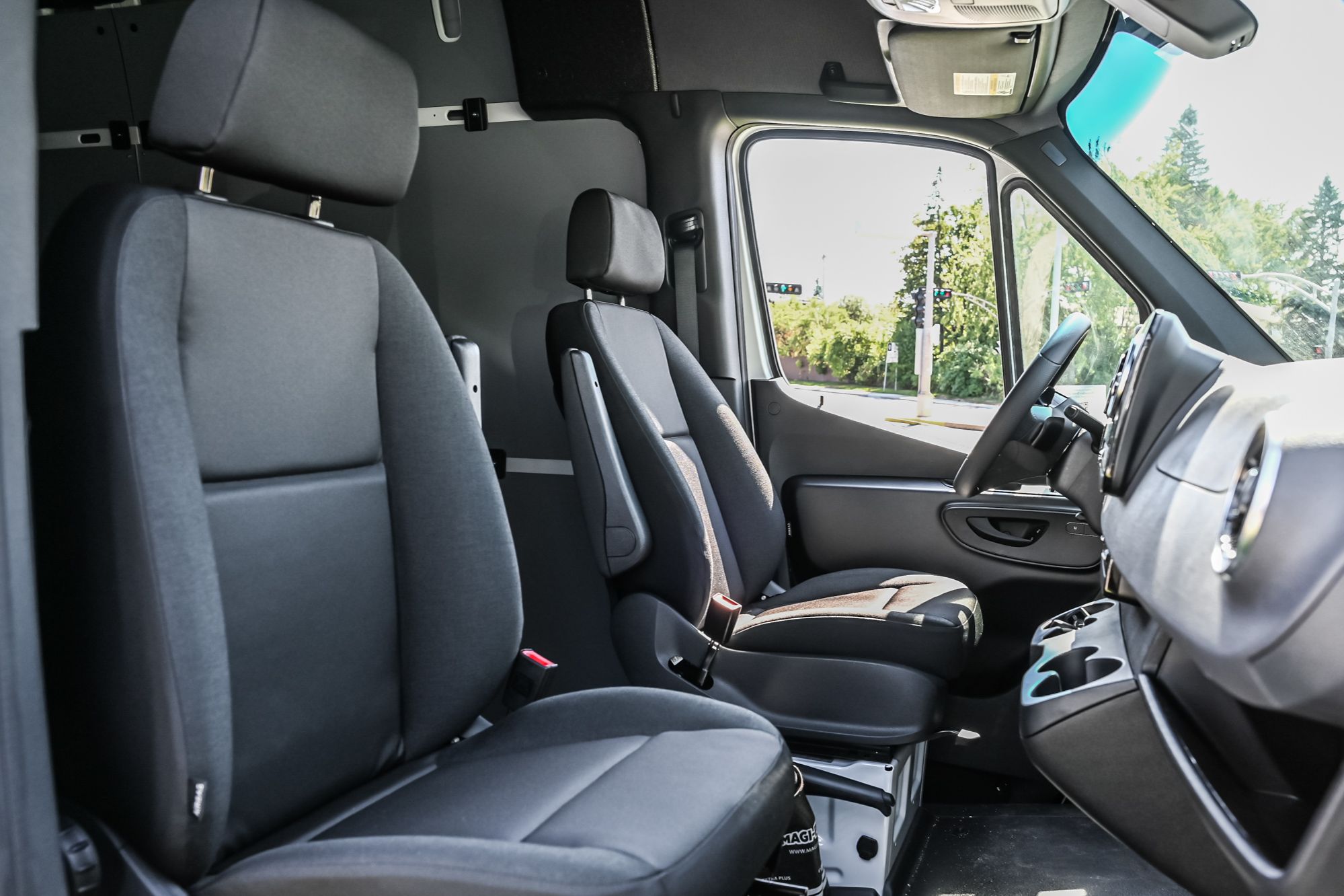 Mercedes-Benz Sprinter 2500  2025