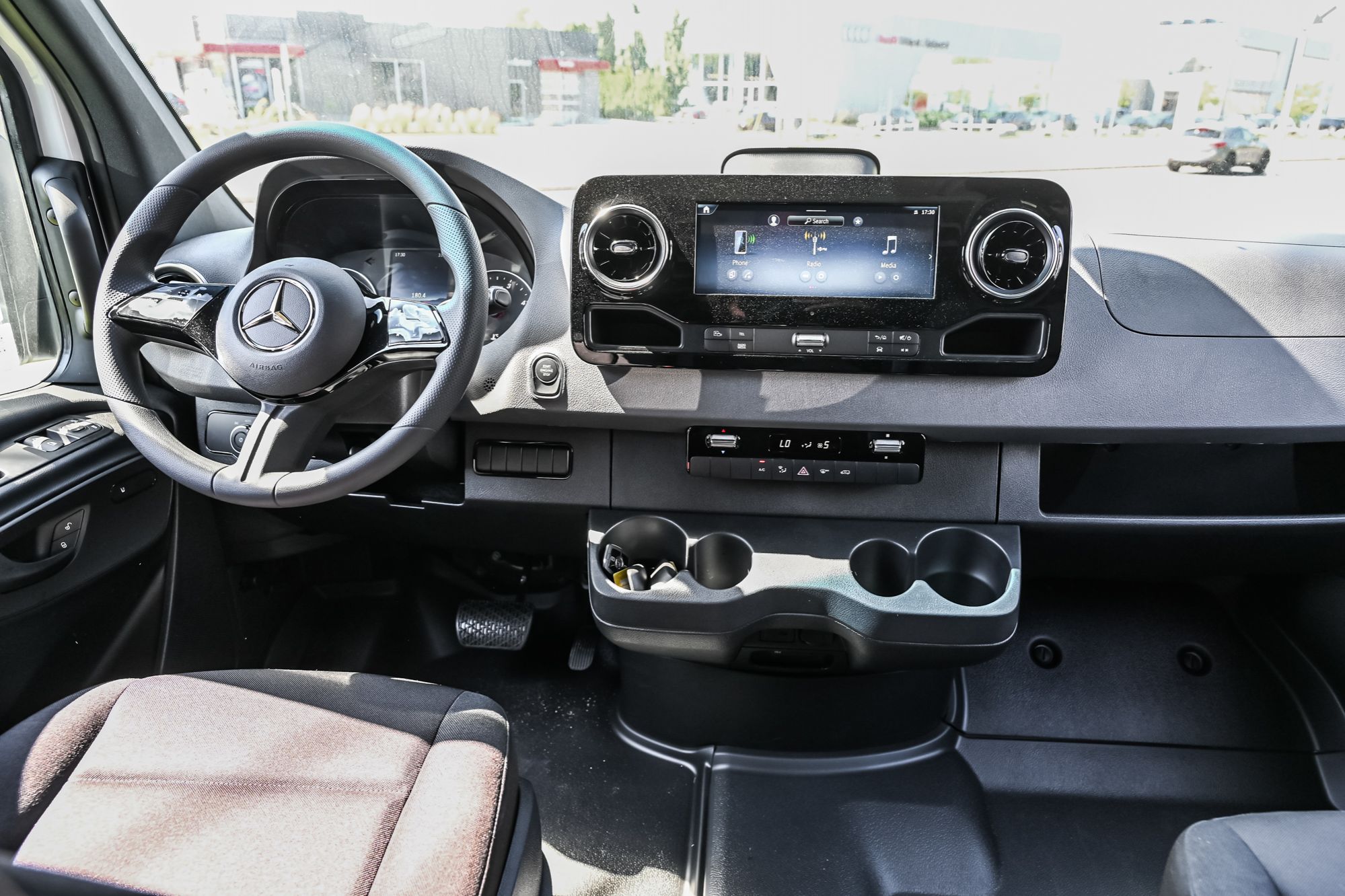 Mercedes-Benz Sprinter 2500  2025