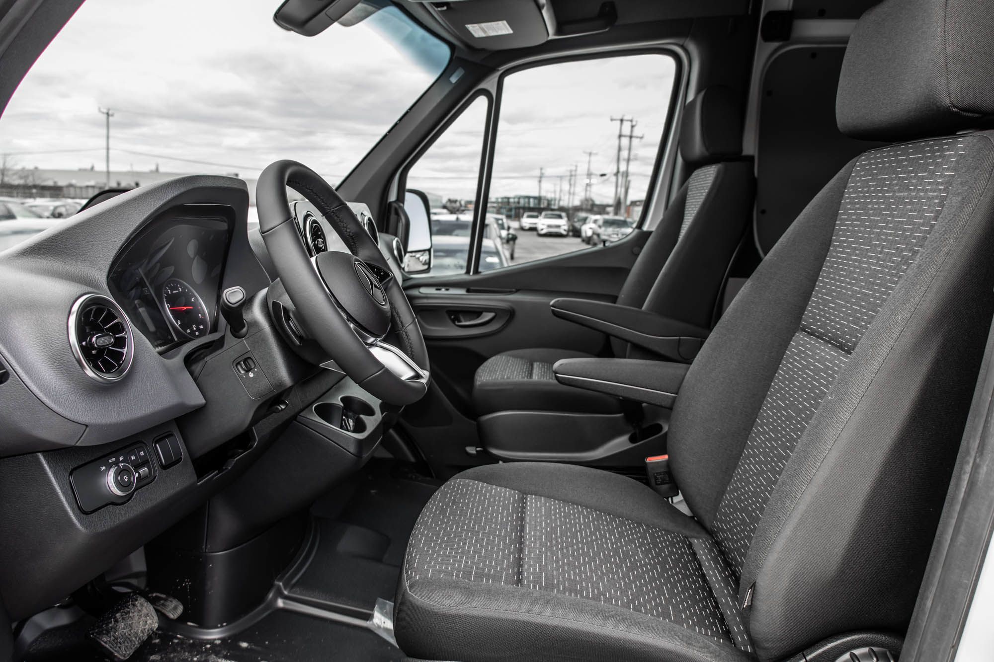 2026 Mercedes-Benz Sprinter 2500 in Dollard-des-Ormeaux, Quebec