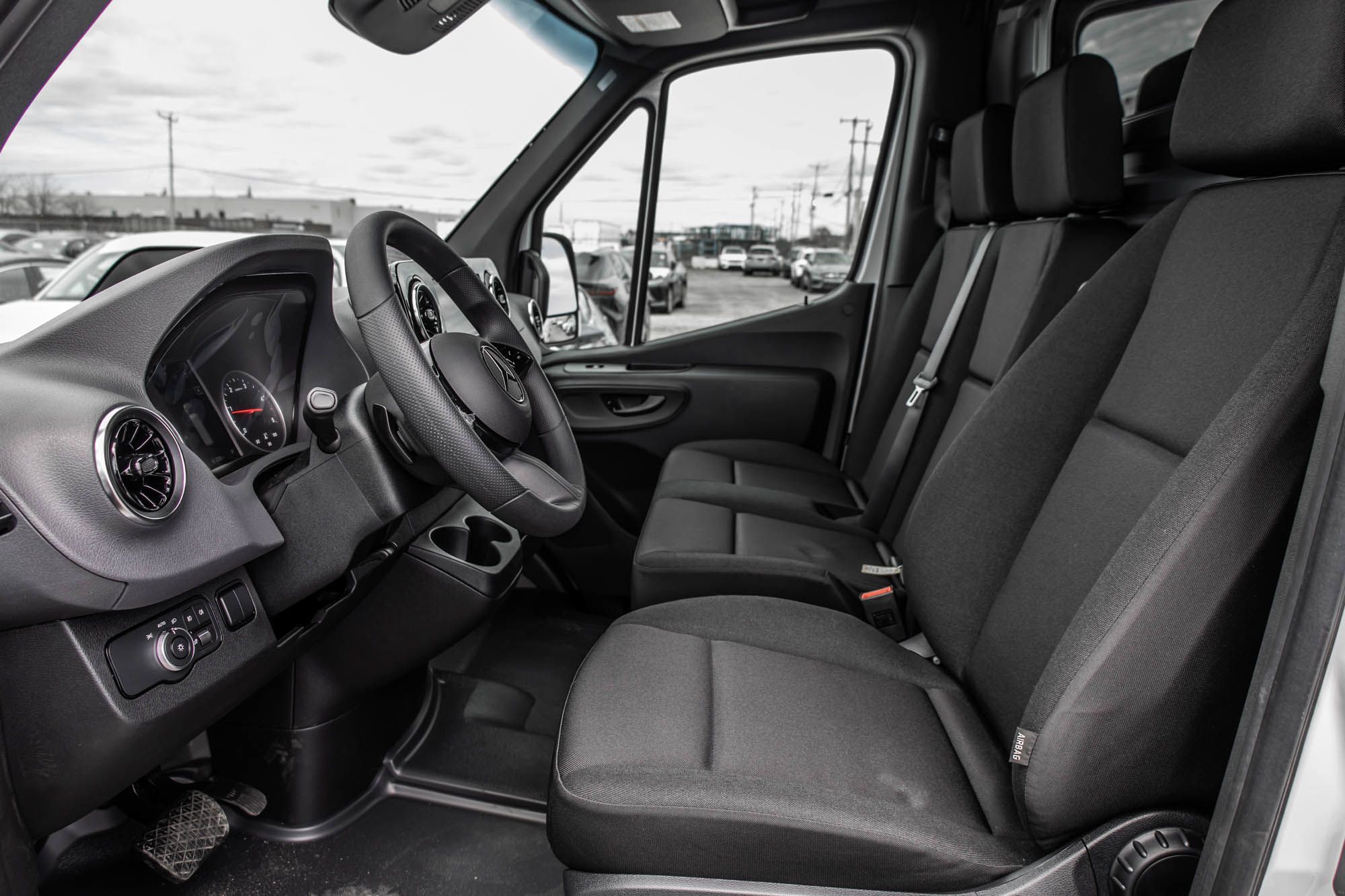 2026 Mercedes-Benz Sprinter 2500 in Dollard-des-Ormeaux, Quebec
