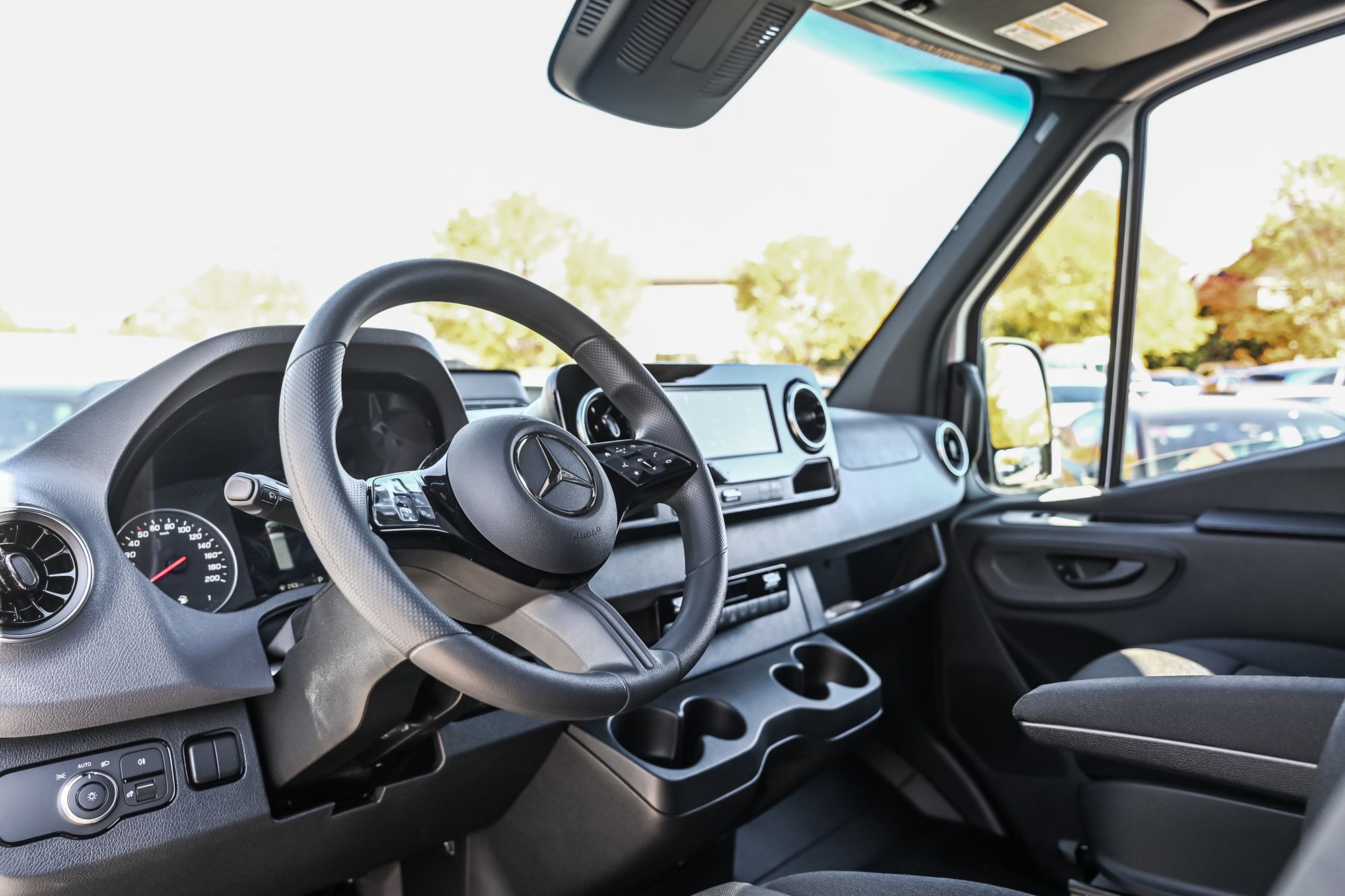 2026 Mercedes-Benz Sprinter Cargo Van in Dollard-des-Ormeaux, Quebec