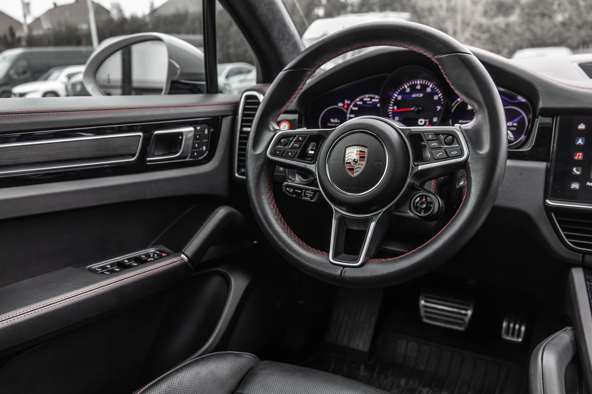 2023 Porsche Cayenne in Dollard-des-Ormeaux, Quebec