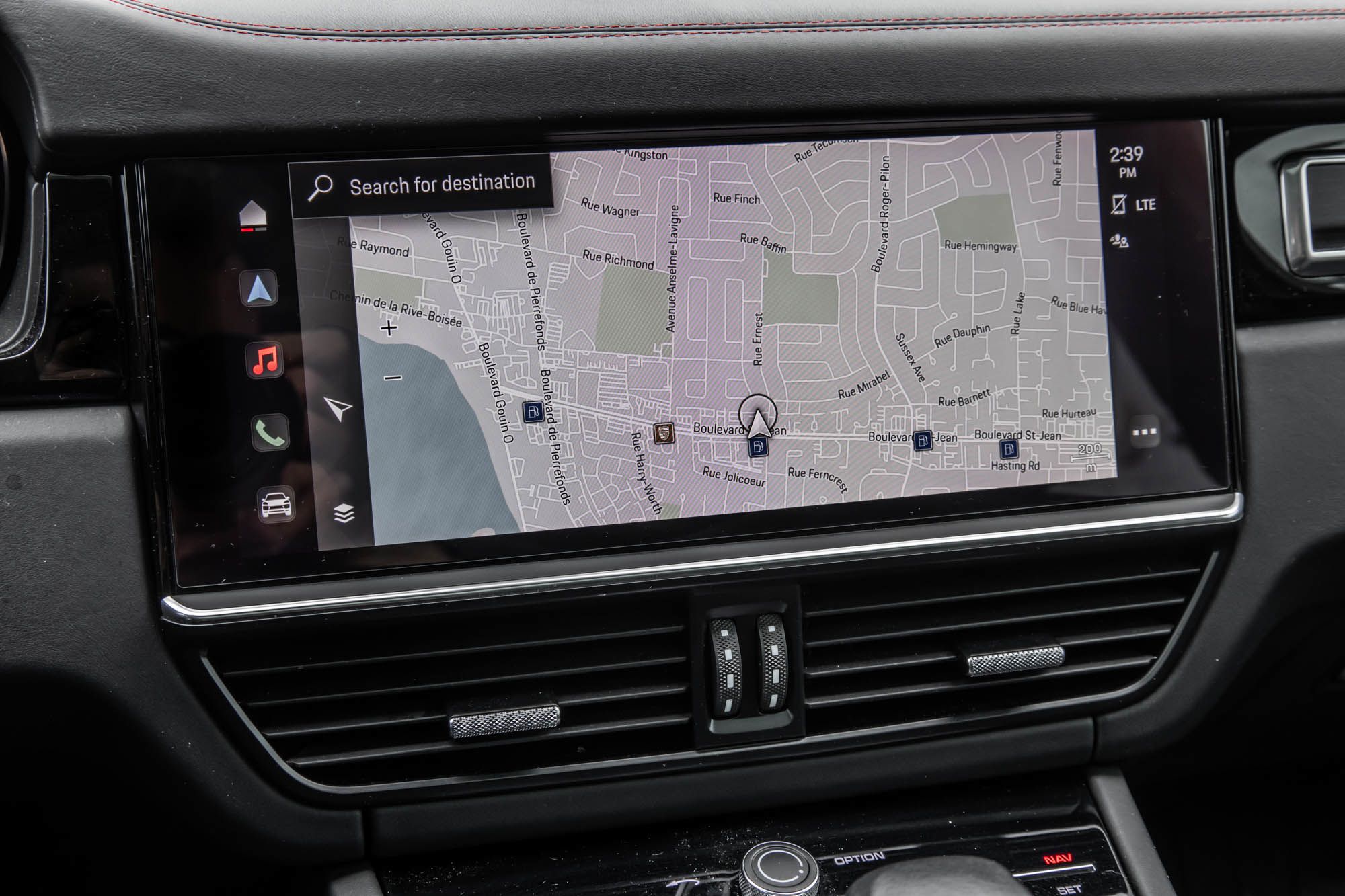 2023 Porsche Cayenne in Dollard-des-Ormeaux, Quebec