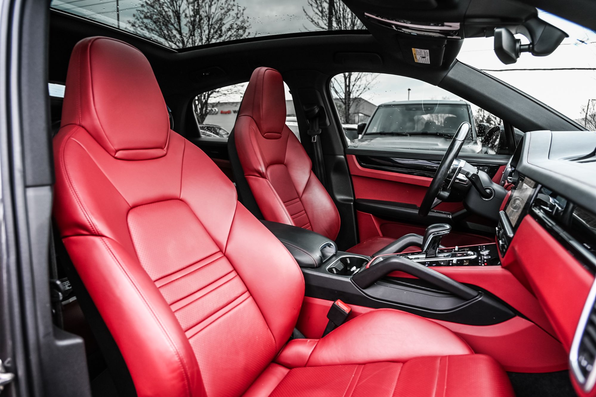 Porsche Cayenne  2023 à Dollard-des-Ormeaux, Québec