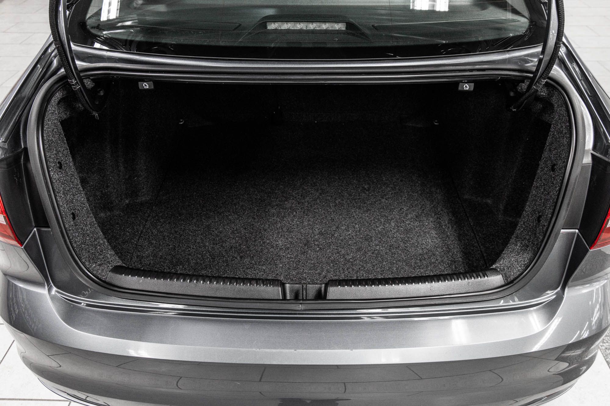 Volkswagen Jetta  2017