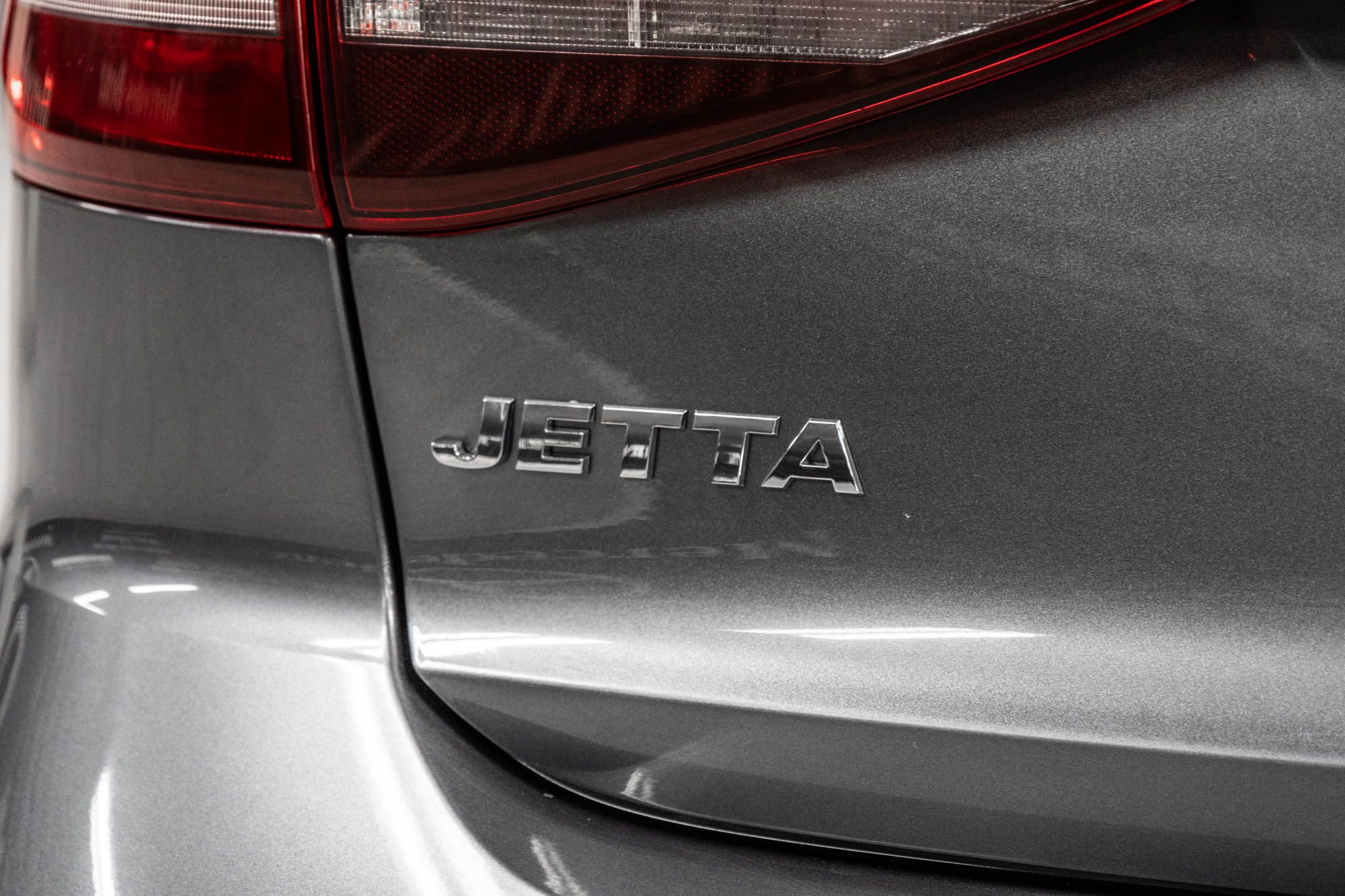Volkswagen Jetta  2017