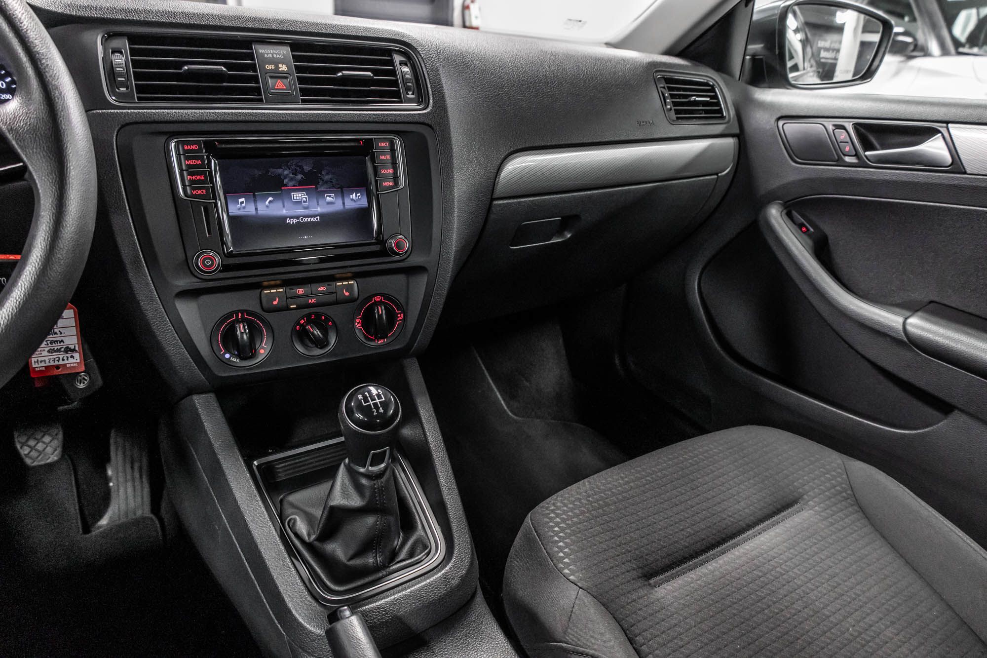 Volkswagen Jetta  2017