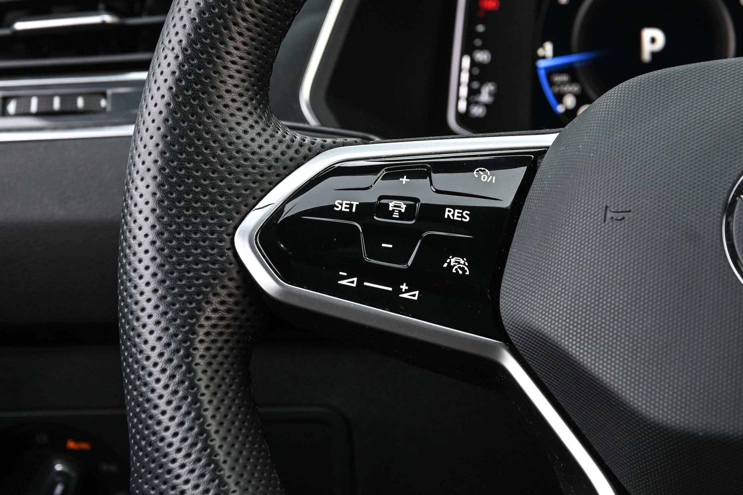 Volkswagen Tiguan  2022