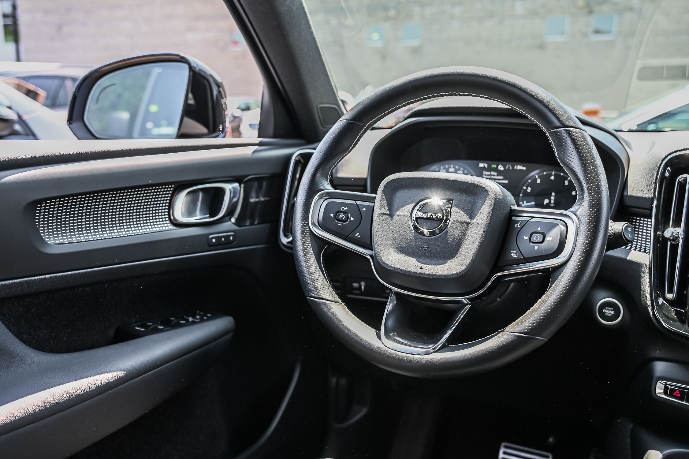 2021 Volvo XC40
