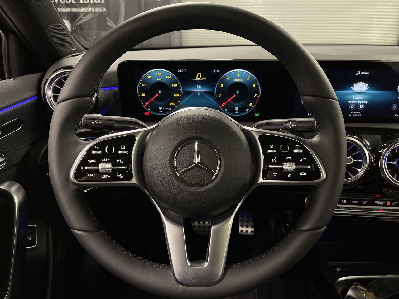 Mercedes-Benz A220  2022