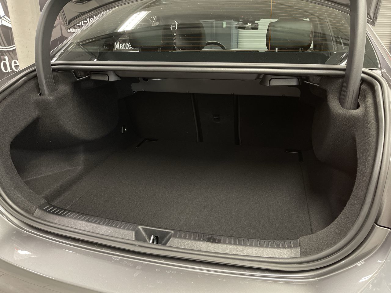 Mercedes-Benz A220  2022