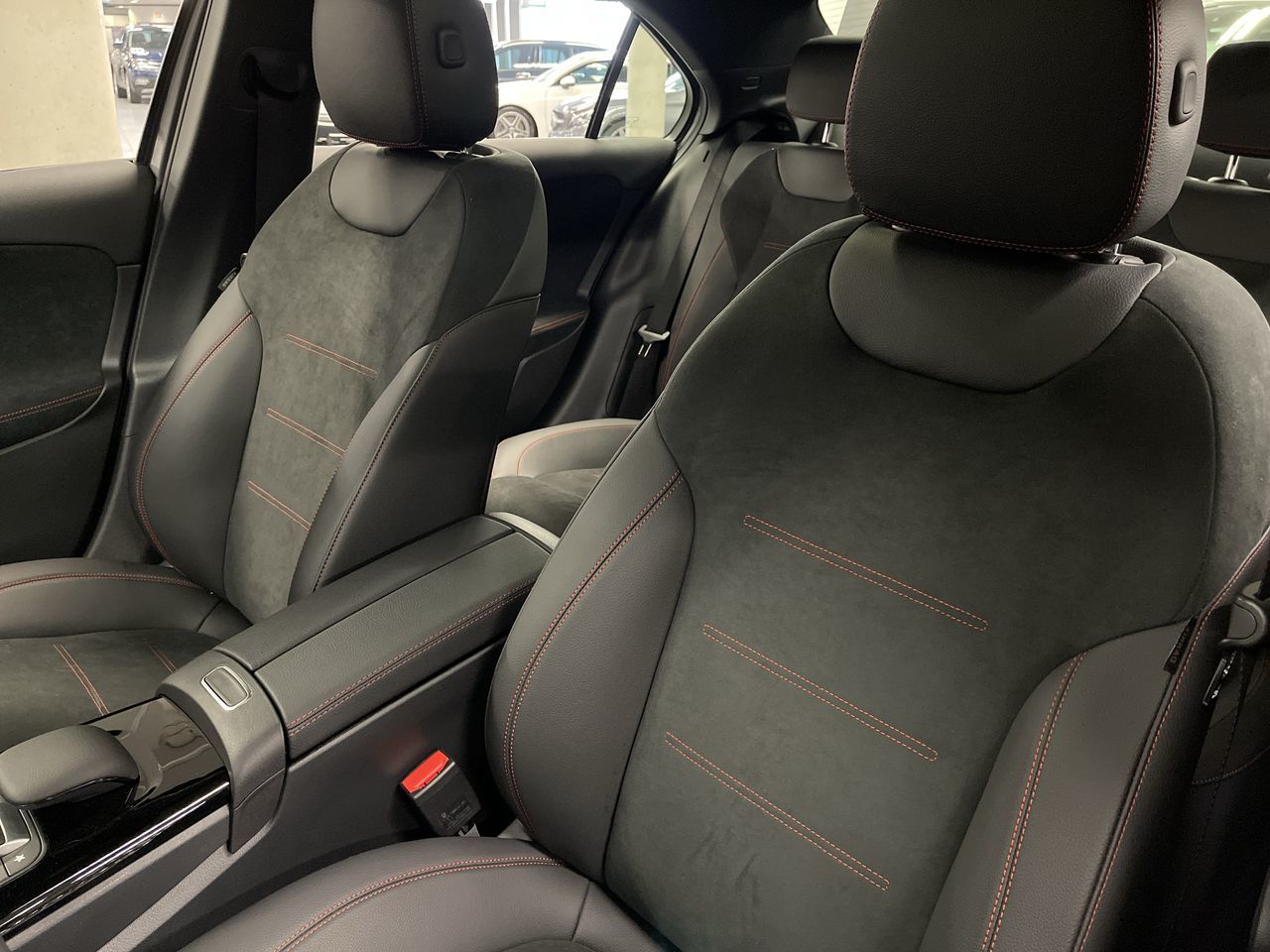 Mercedes-Benz A220  2022