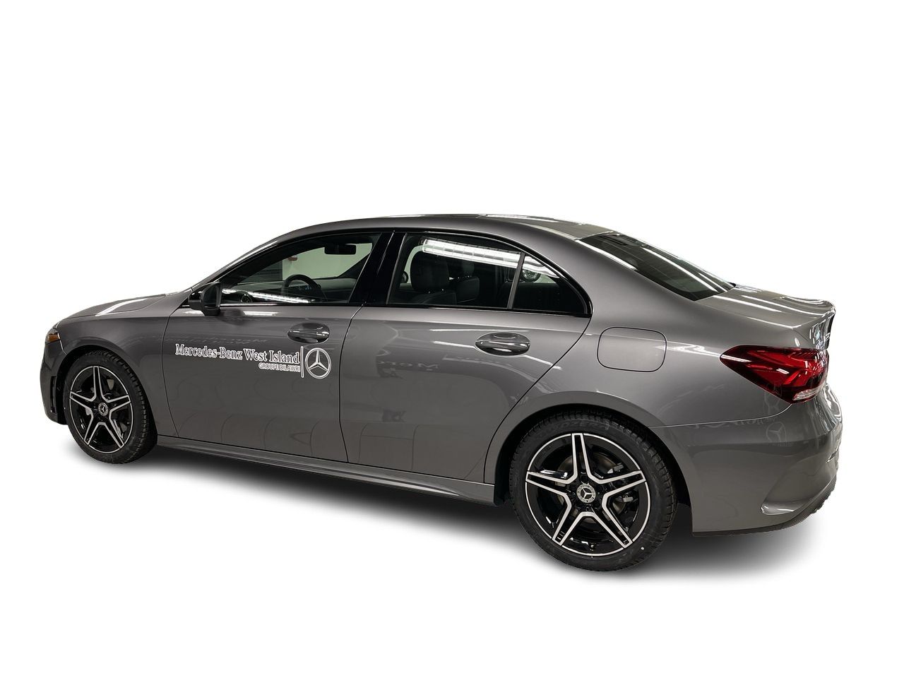 Mercedes-Benz A220  2022