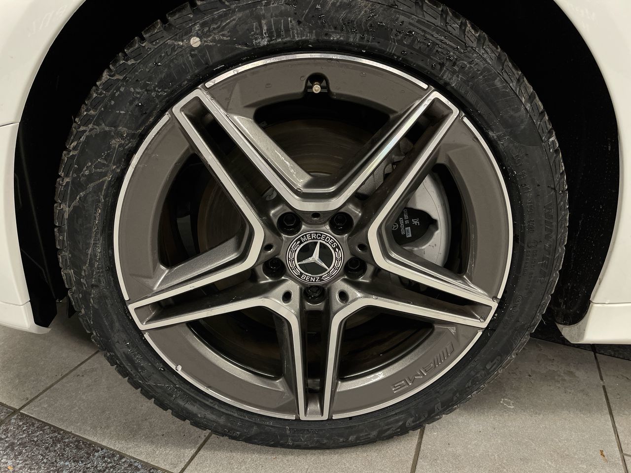 Mercedes-Benz C300  2021